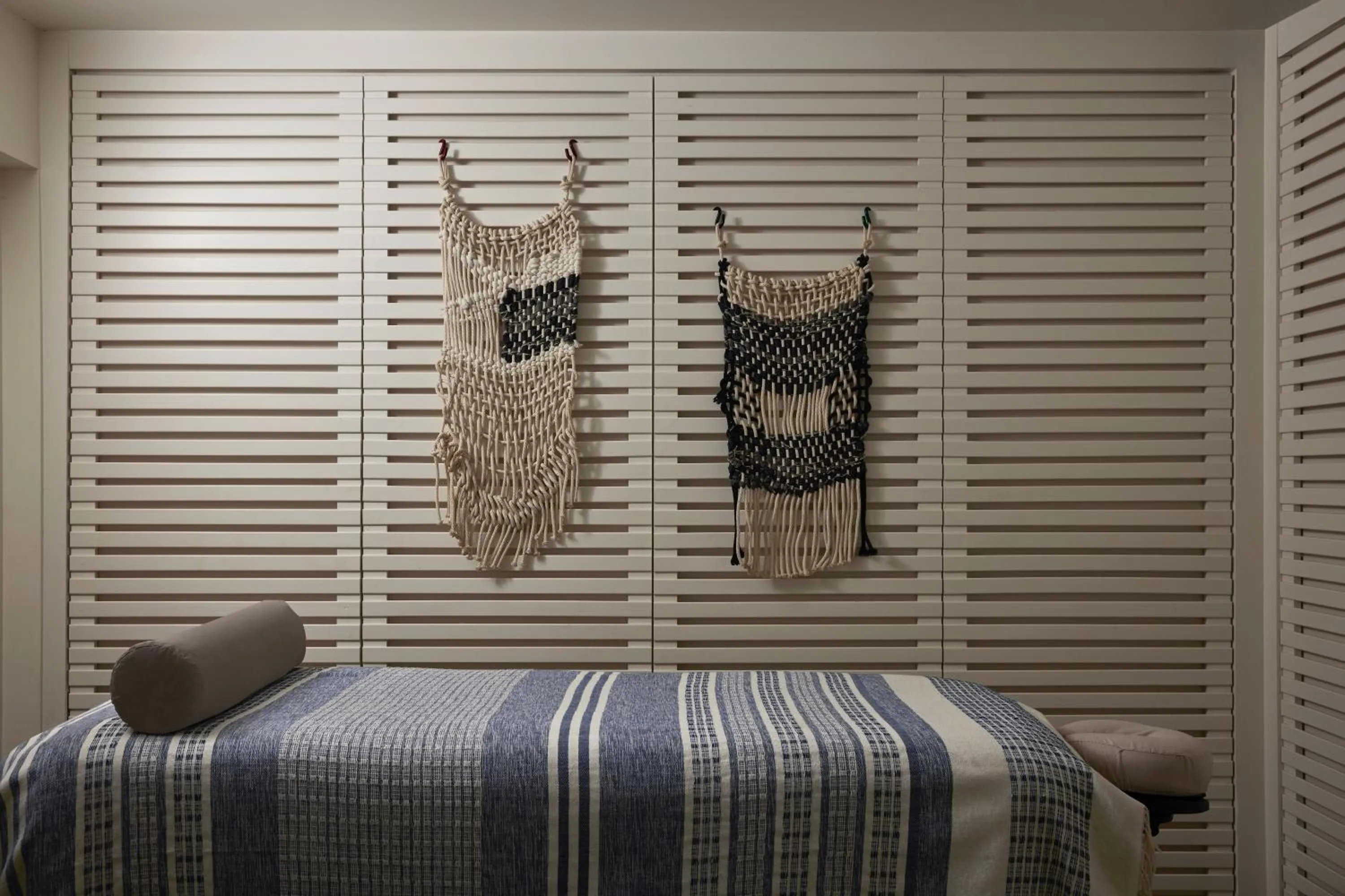 Massage, Bed in Ace Hotel and Swim Club Palm Springs