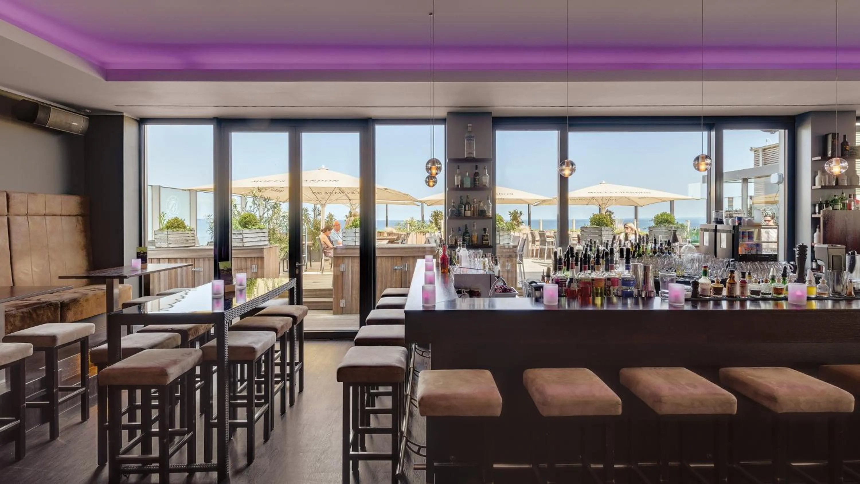 Lounge or bar in Bayside