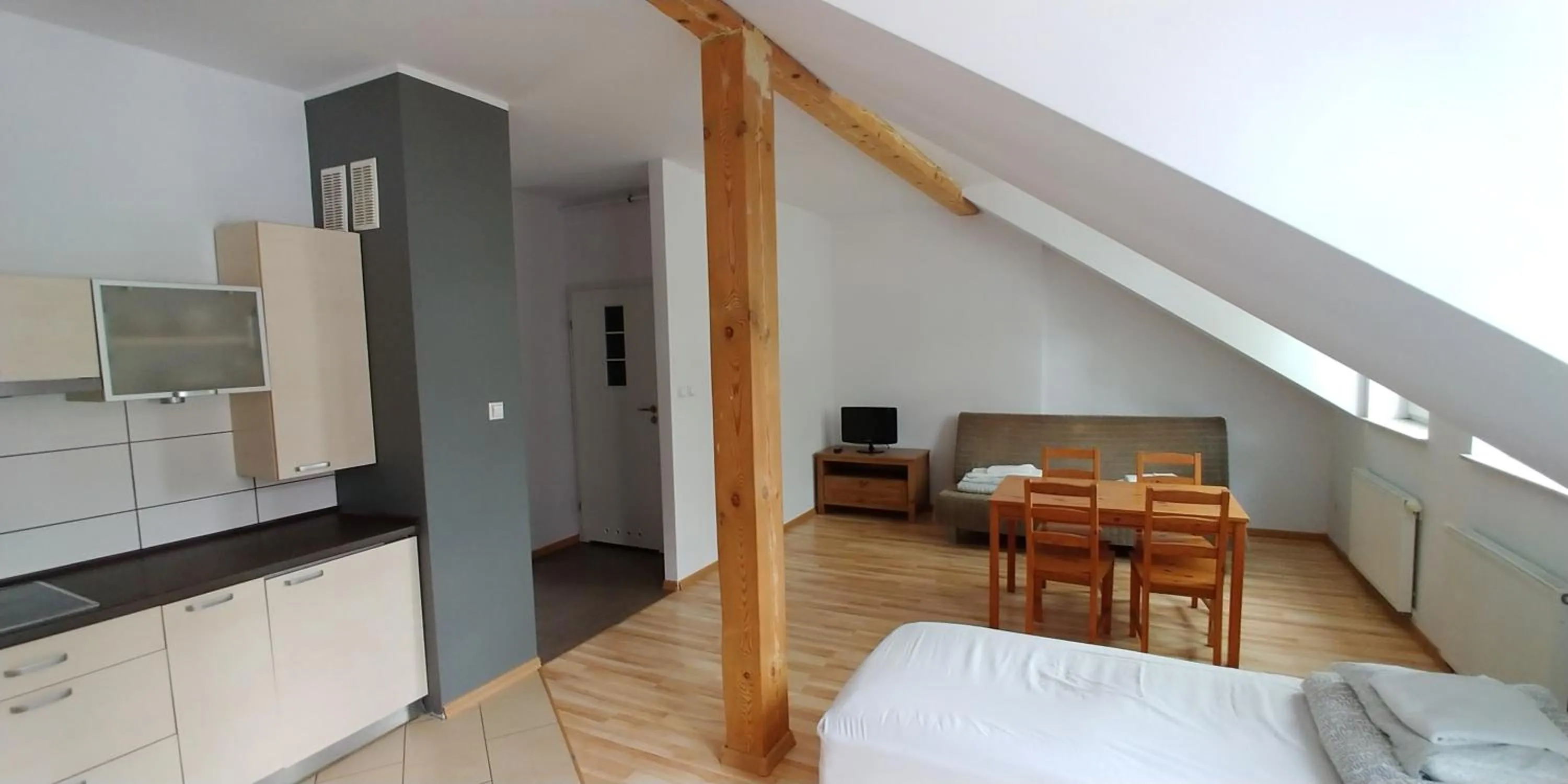 Communal lounge/ TV room, Bed in 999 Aparthostel