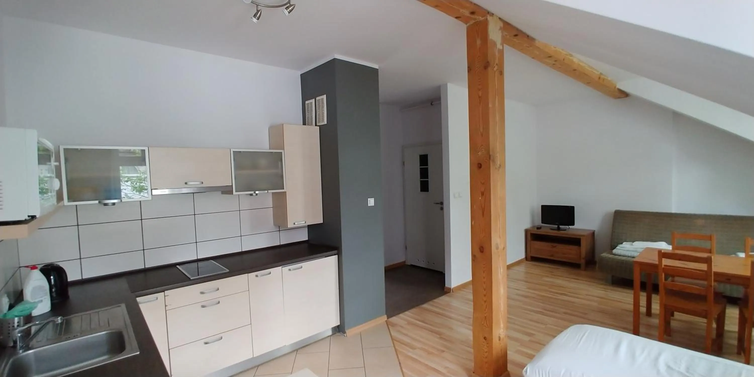 Communal lounge/ TV room in 999 Aparthostel