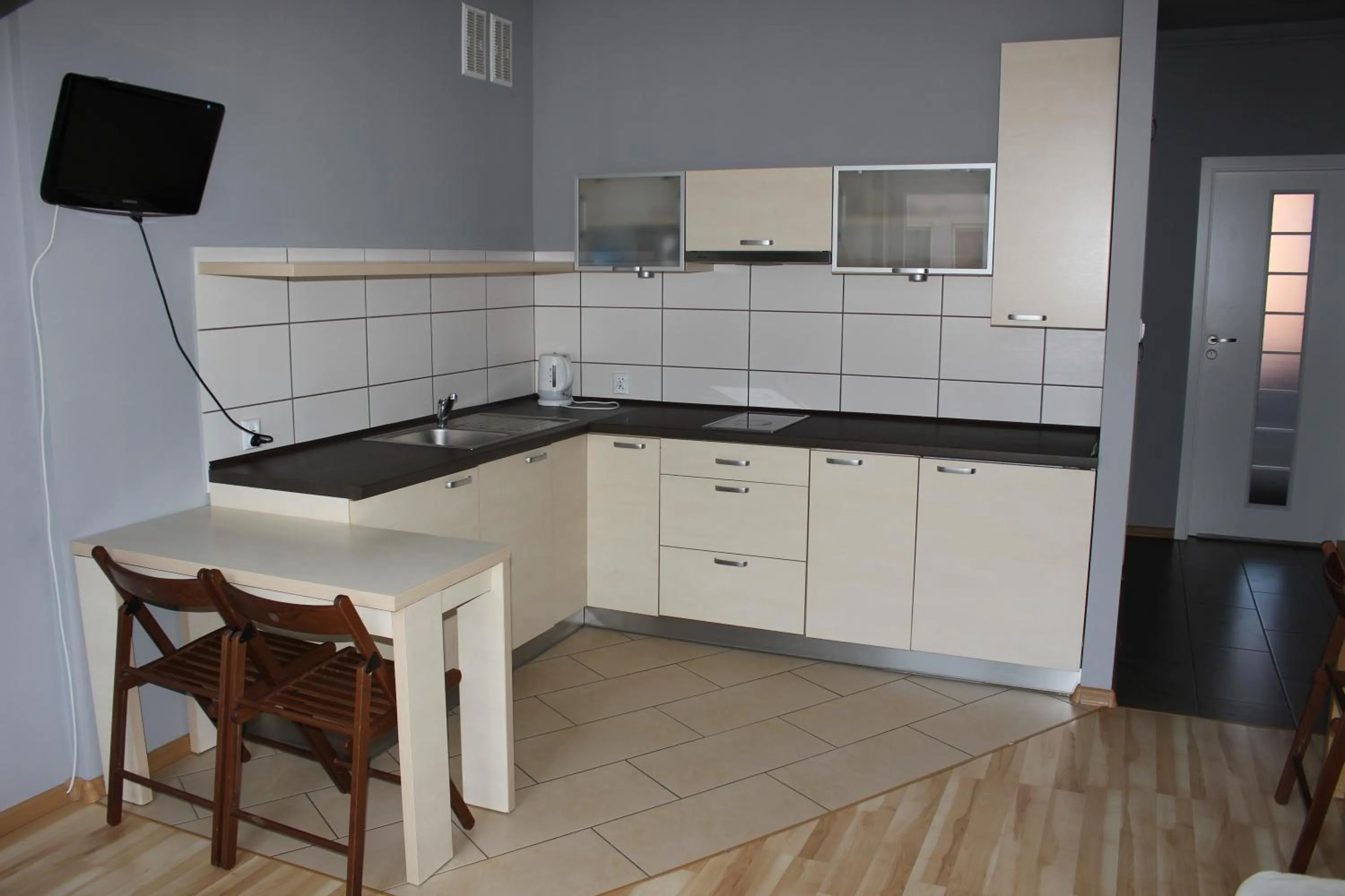 Photo of the whole room in 999 Aparthostel