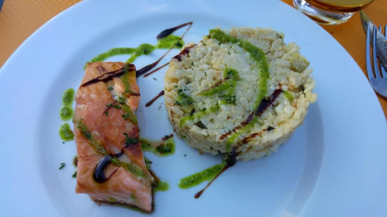 Dinner in Hôtel Restaurant Le Mas De L'Olivier