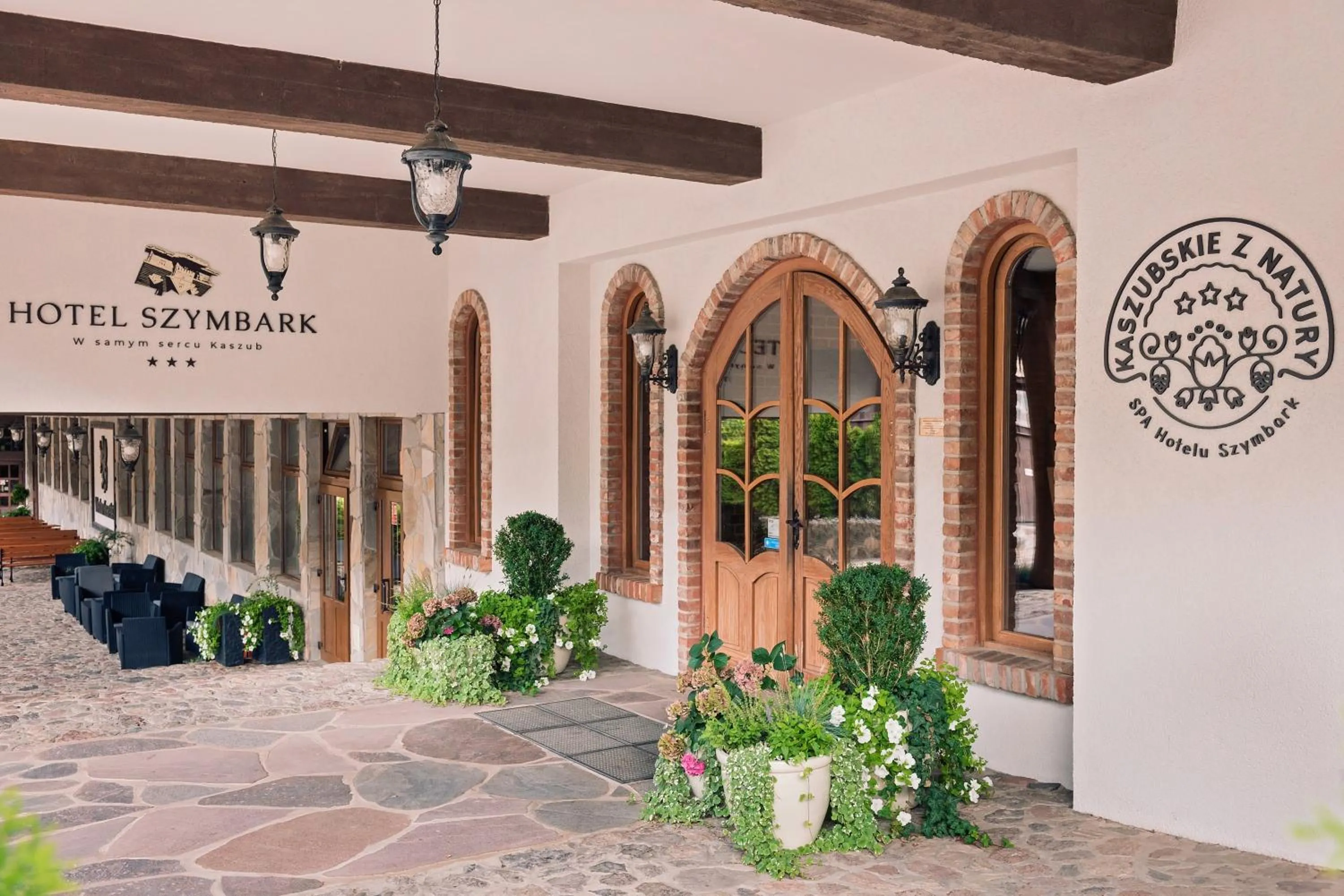 Property building in Hotel Szymbark