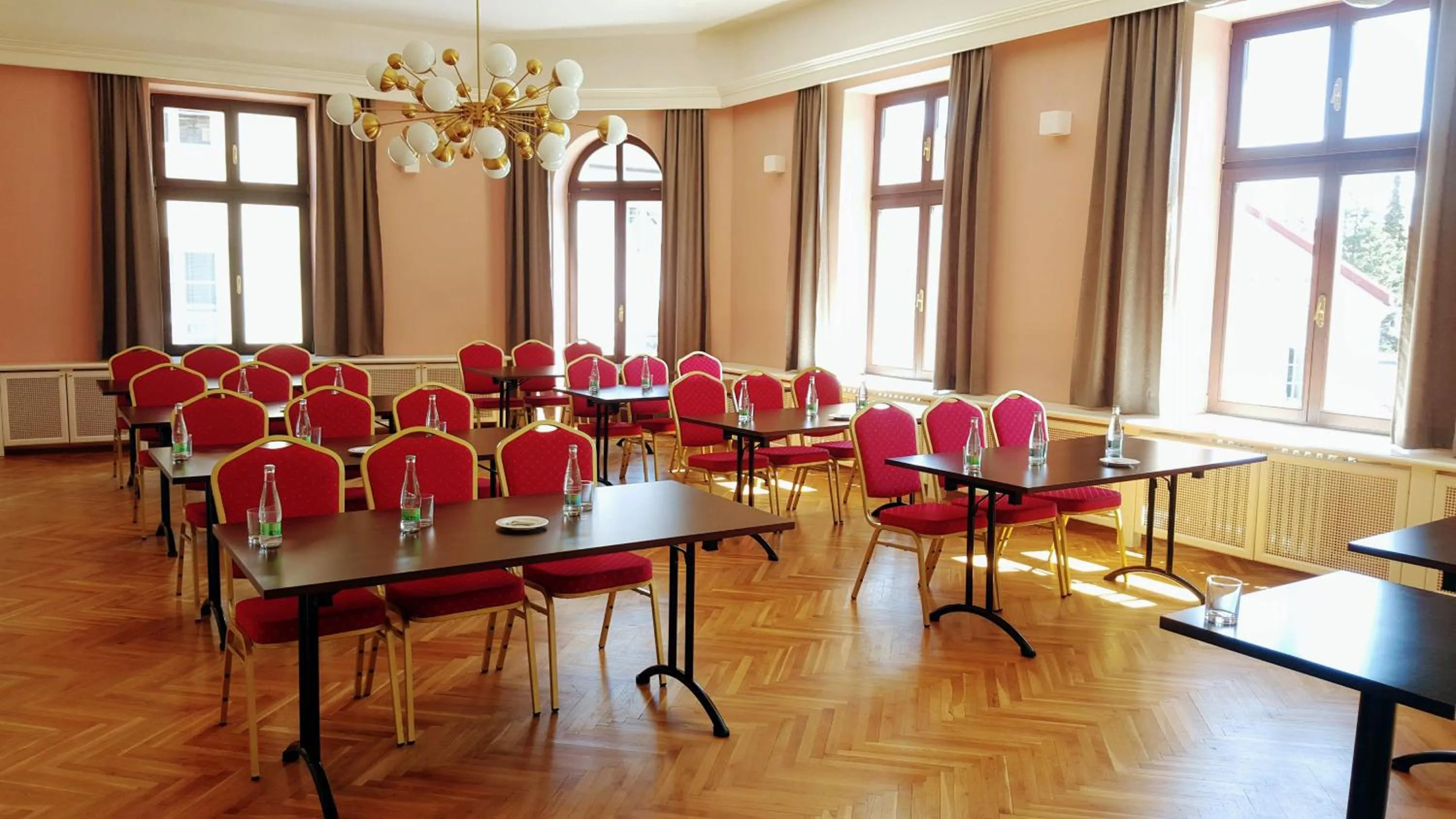 Business facilities in B&B Hotel Praha