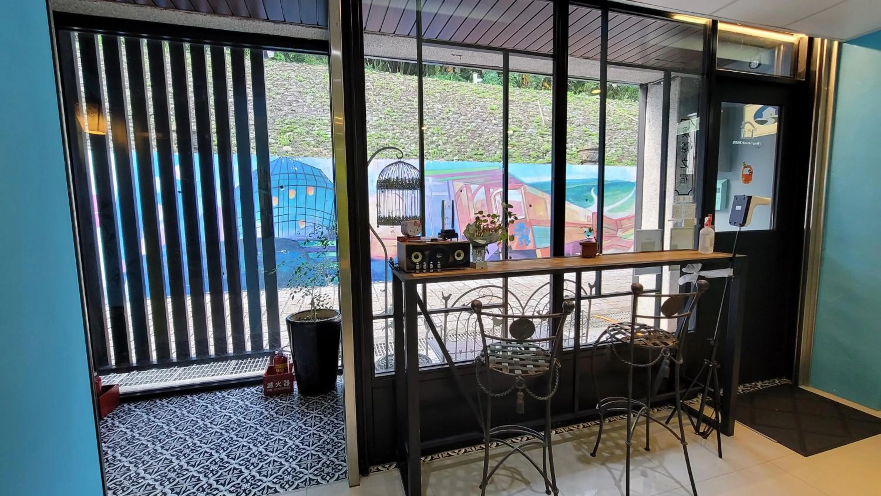 On site in Xi Yin Zhi Su