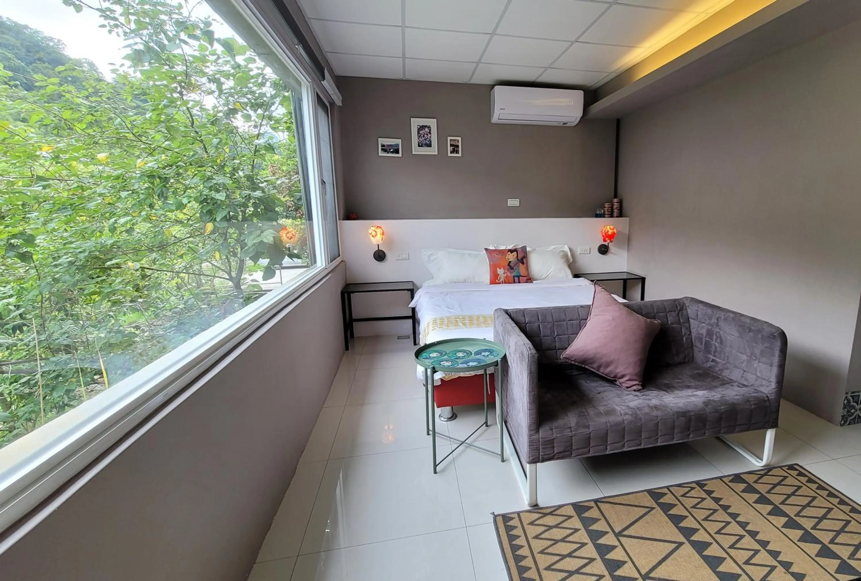 Photo of the whole room in Xi Yin Zhi Su