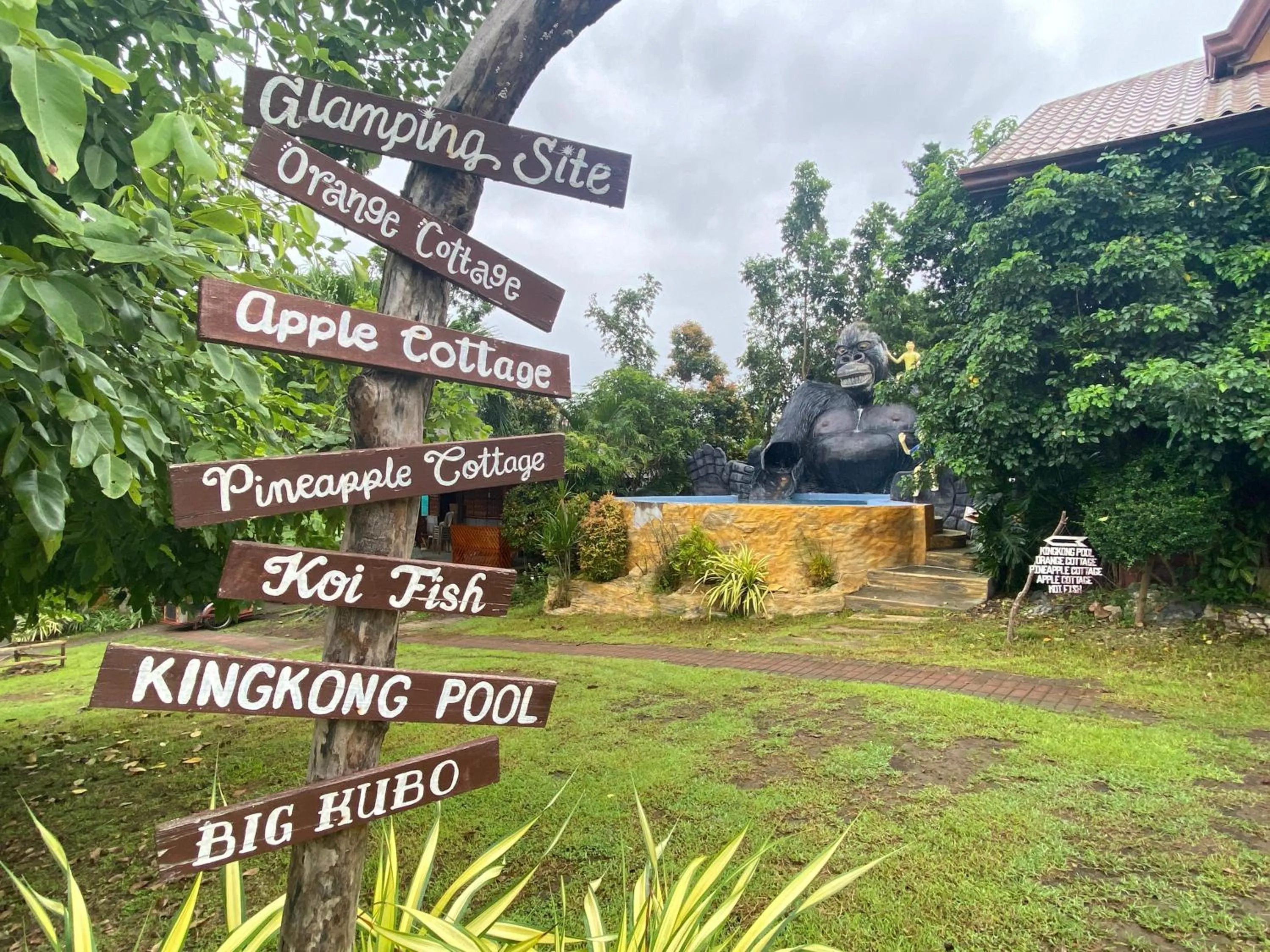 Property building in Taal Maranan Farmville Inc by Cocotel