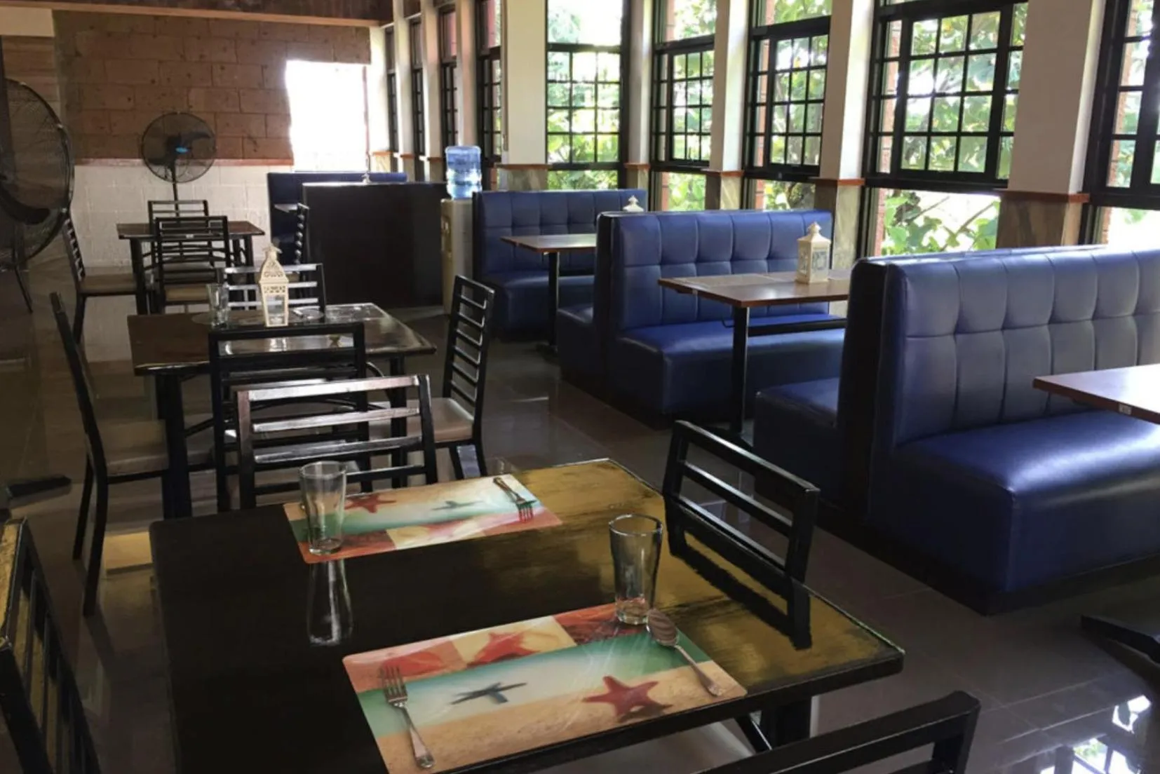 Restaurant/places to eat in Taal Maranan Farmville Inc by Cocotel