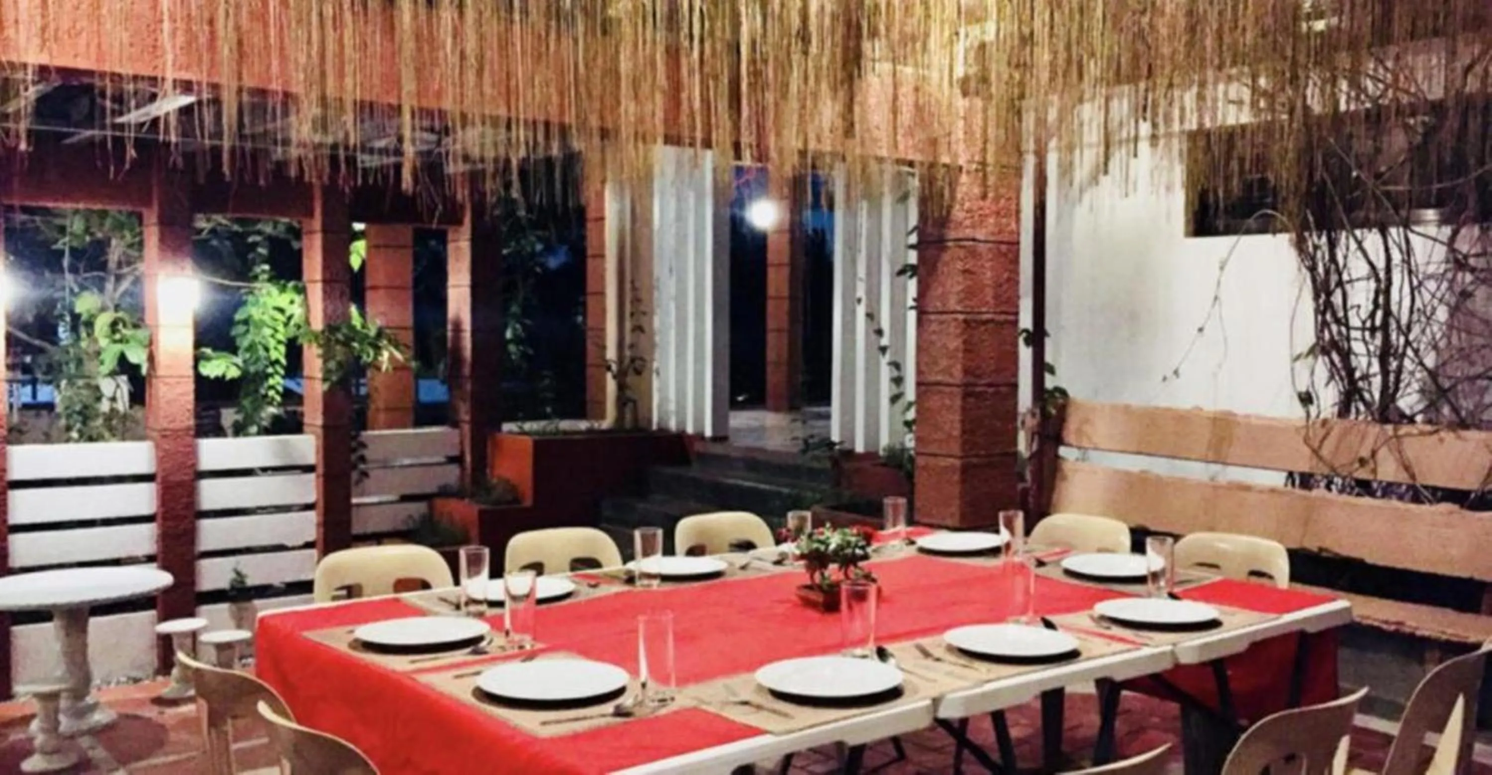 Restaurant/places to eat in Taal Maranan Farmville Inc by Cocotel