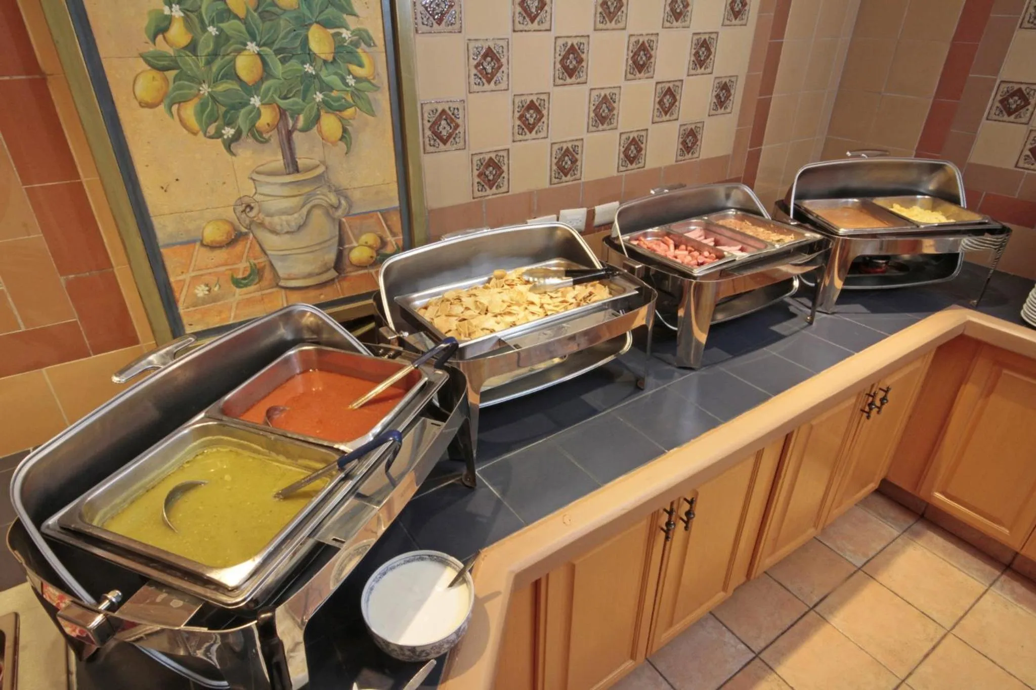 Breakfast in Holiday Inn Express - Monterrey - Tecnologico by IHG