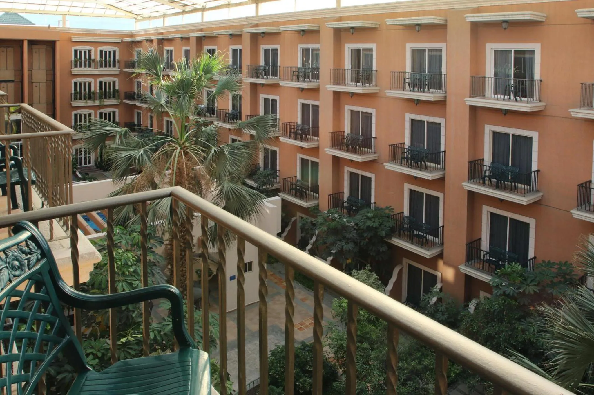 Property building in Holiday Inn Express - Monterrey - Tecnologico by IHG