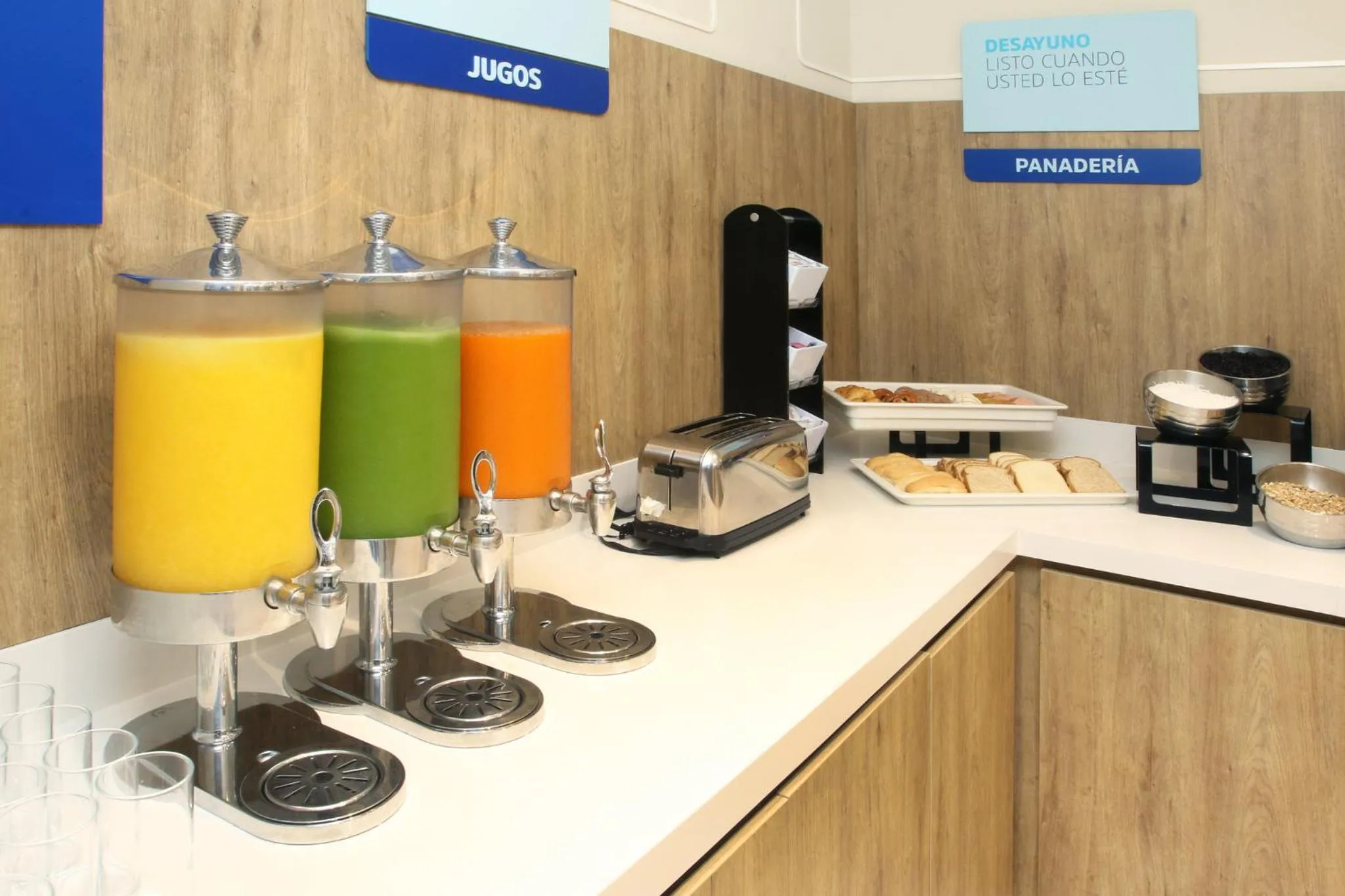 Breakfast in Holiday Inn Express - Monterrey - Tecnologico by IHG