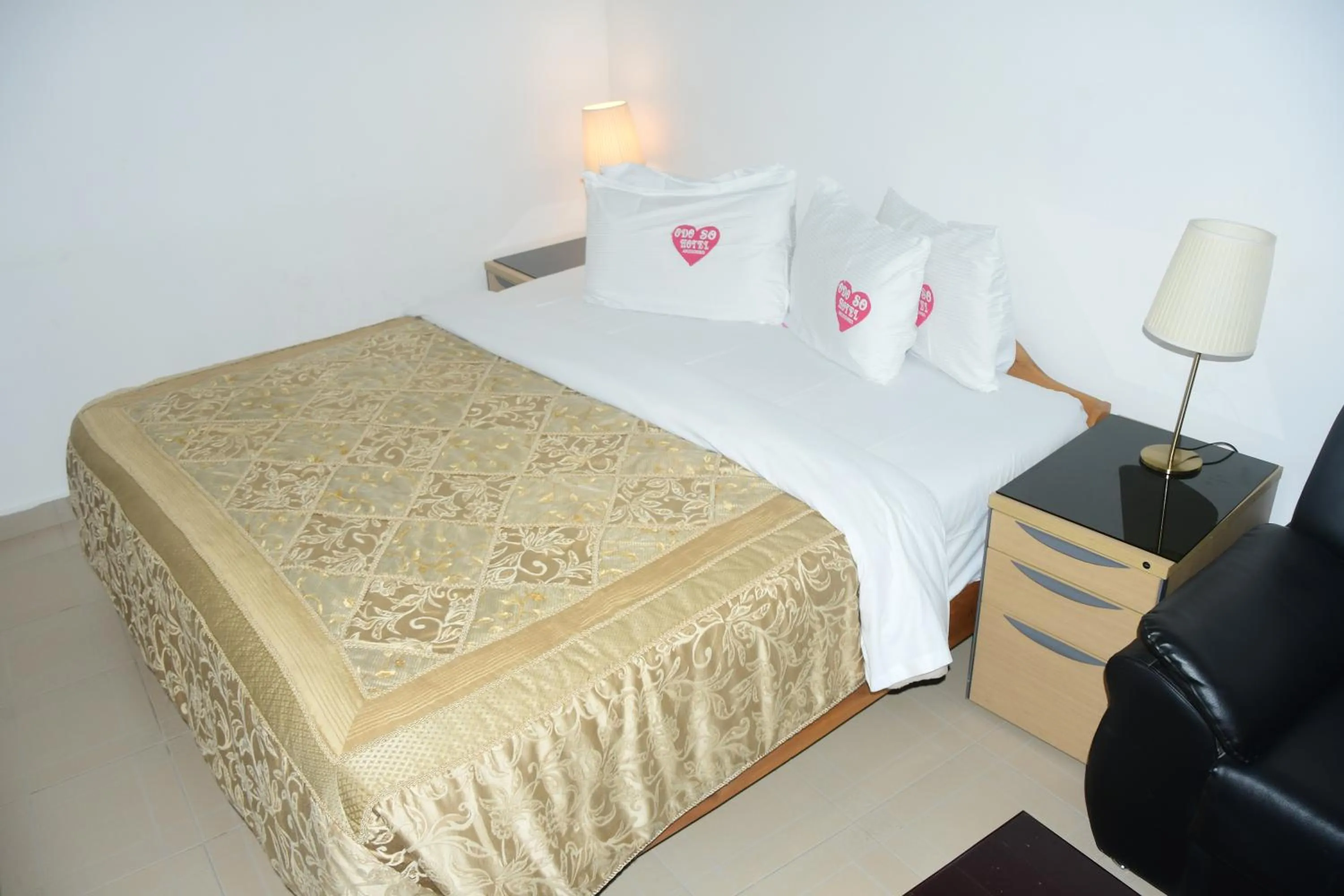 Bed in Odo So Royal Hotel