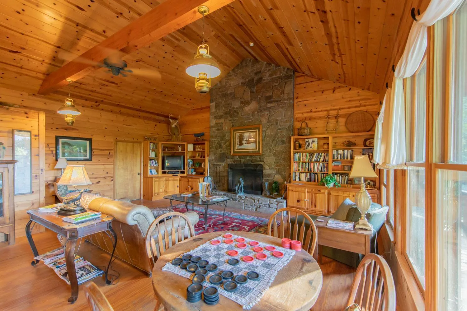 Property building in Mount Mitchell Eco Retreat