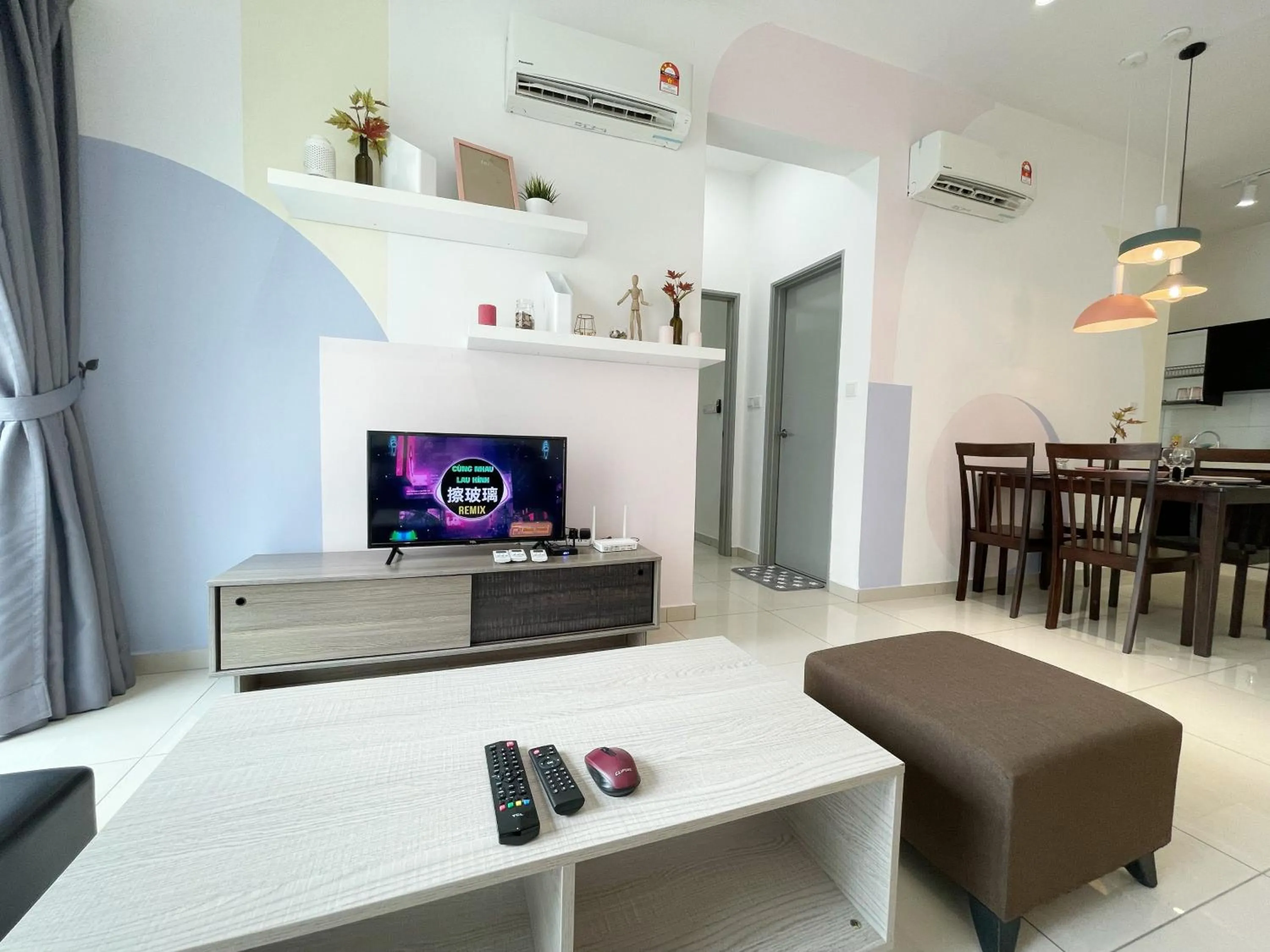 Living room in MesaHill Homestay, Nilai by S&T Homez