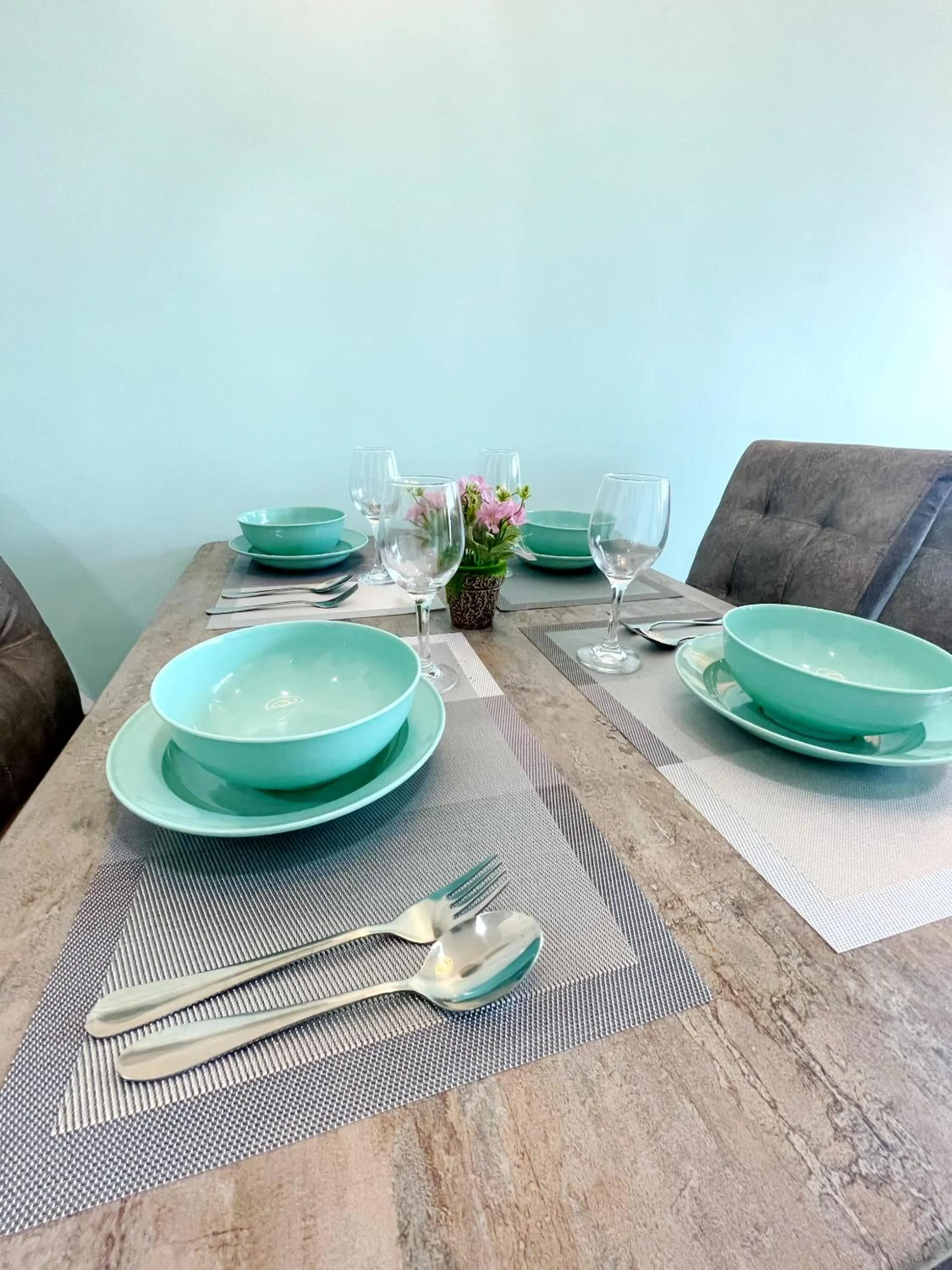 Dining area in MesaHill Homestay, Nilai by S&T Homez