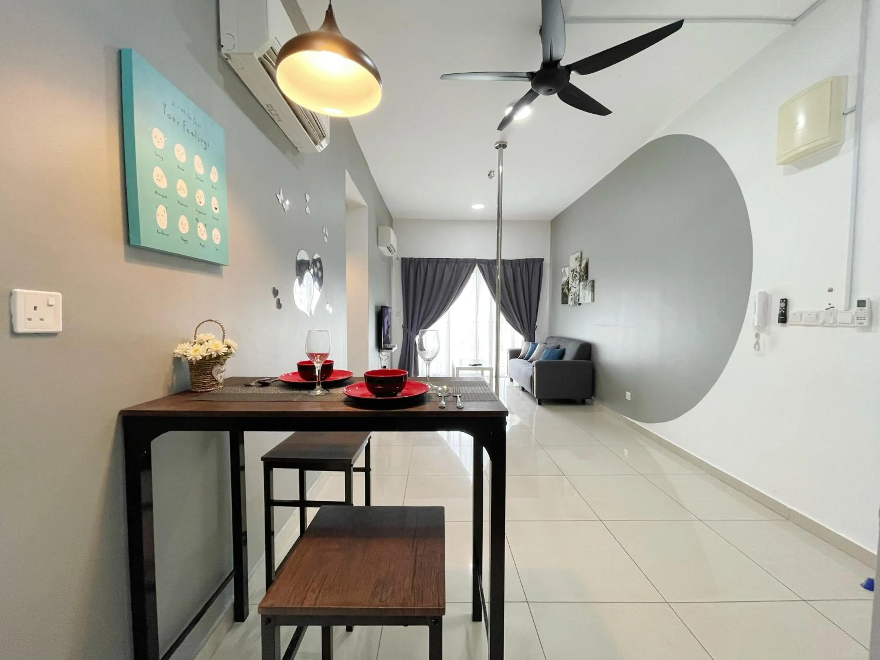 Dining area in MesaHill Homestay, Nilai by S&T Homez