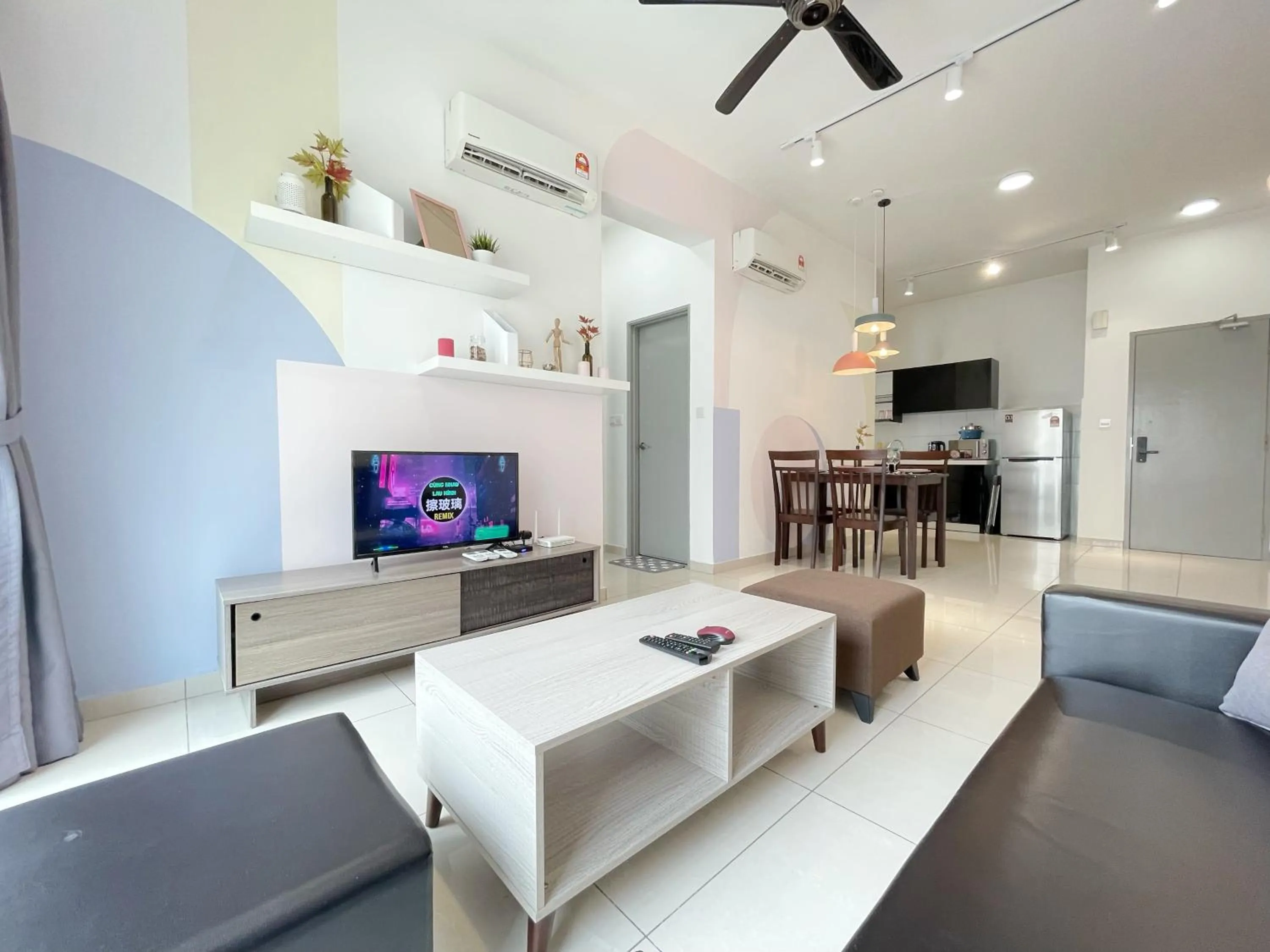 Living room in MesaHill Homestay, Nilai by S&T Homez