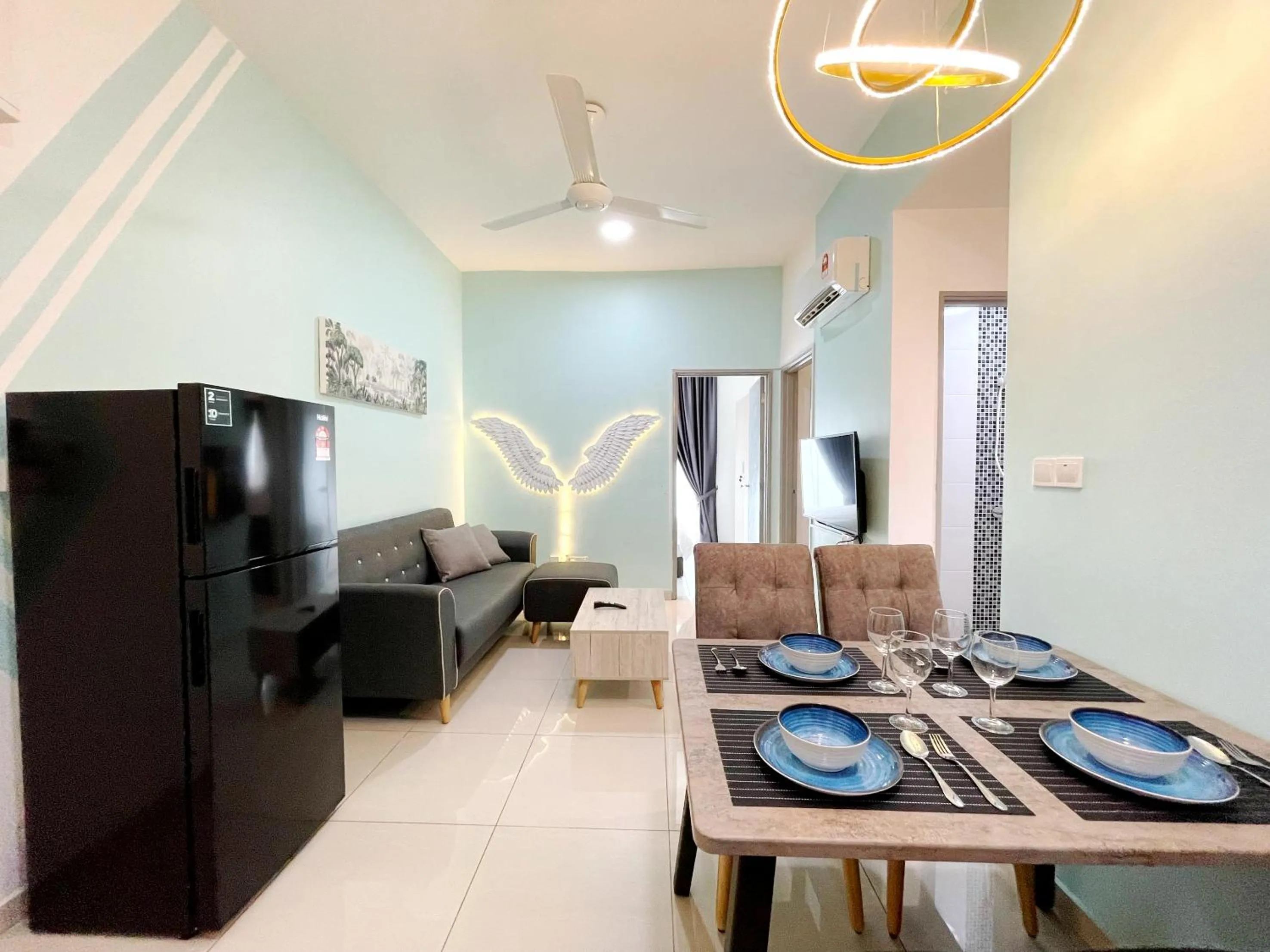 Dining area in MesaHill Homestay, Nilai by S&T Homez
