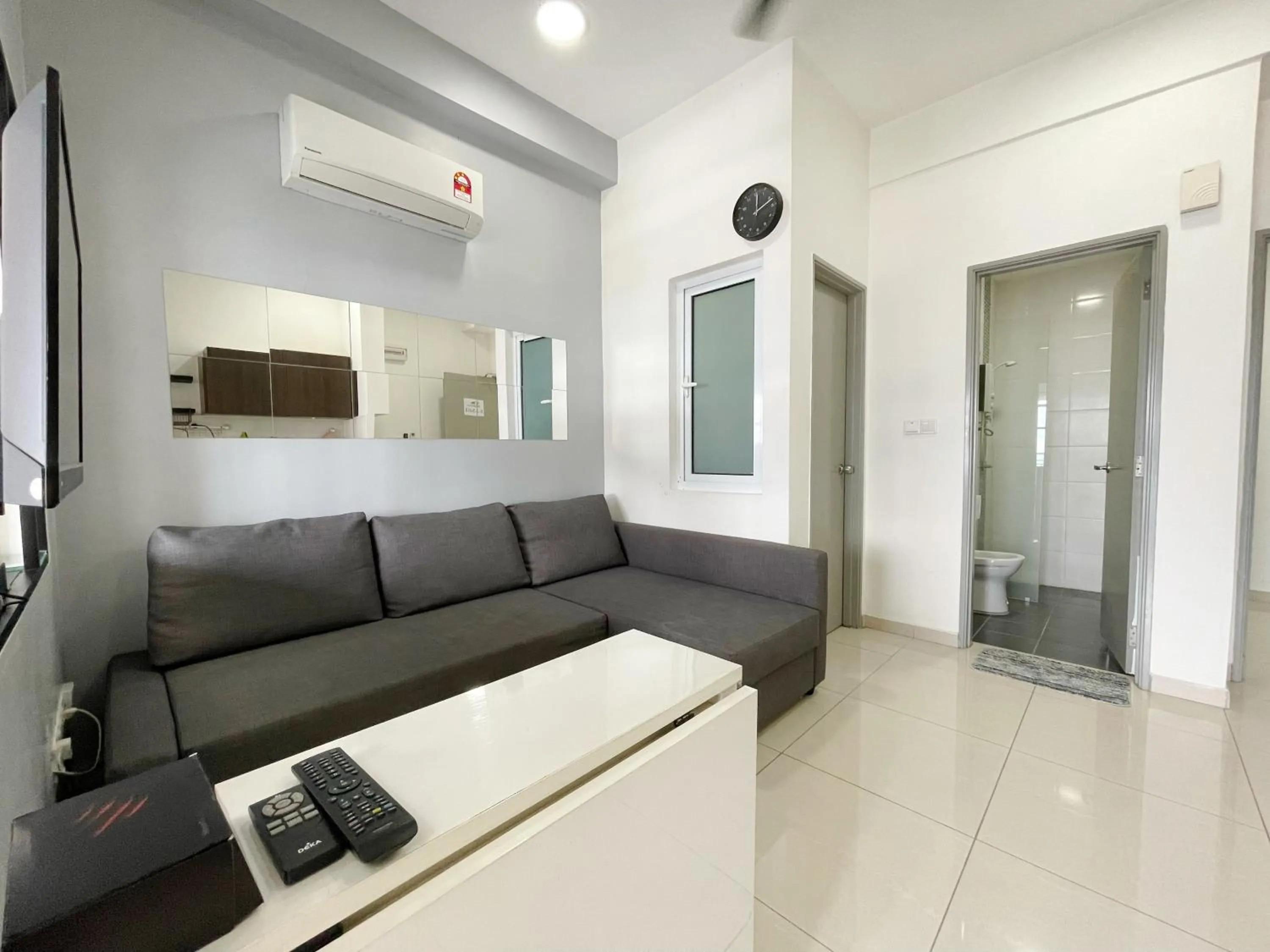 Living room in MesaHill Homestay, Nilai by S&T Homez