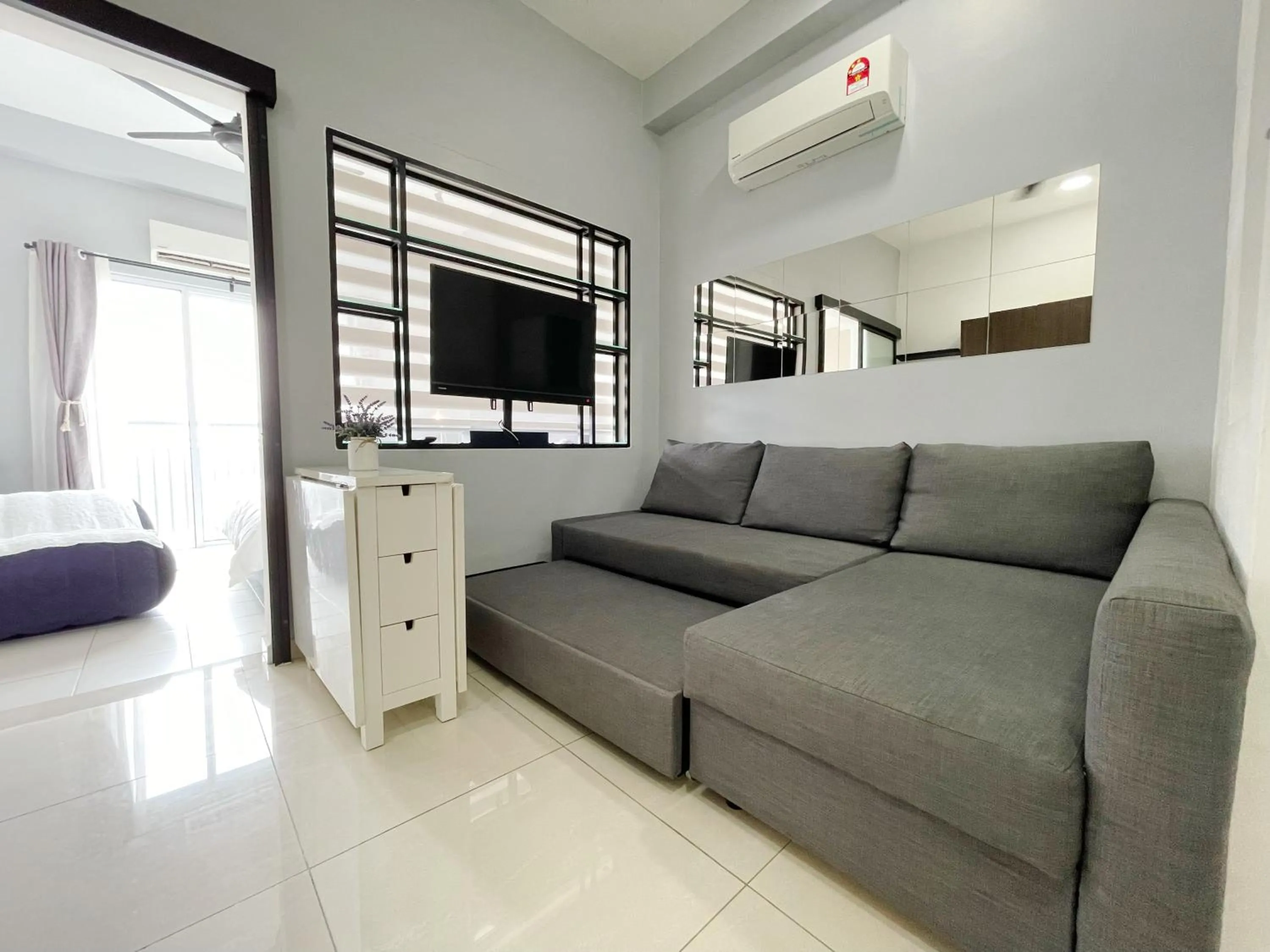 Living room, Bed in MesaHill Homestay, Nilai by S&T Homez