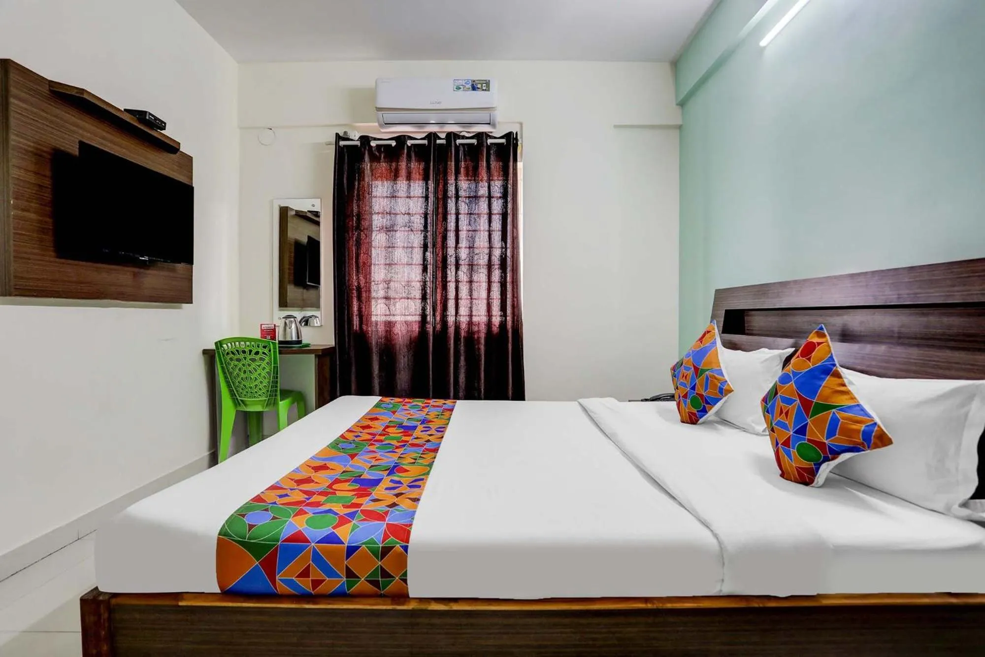 Bed in Hotel Royal Suites - Yeshwanthpur