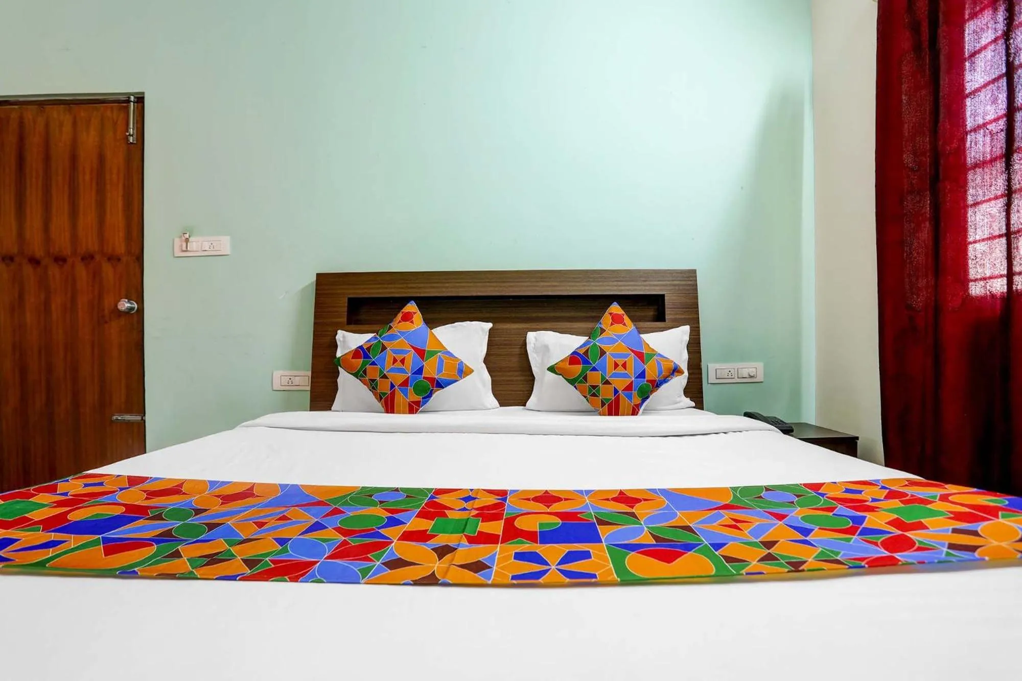 Bed in Hotel Royal Suites - Yeshwanthpur
