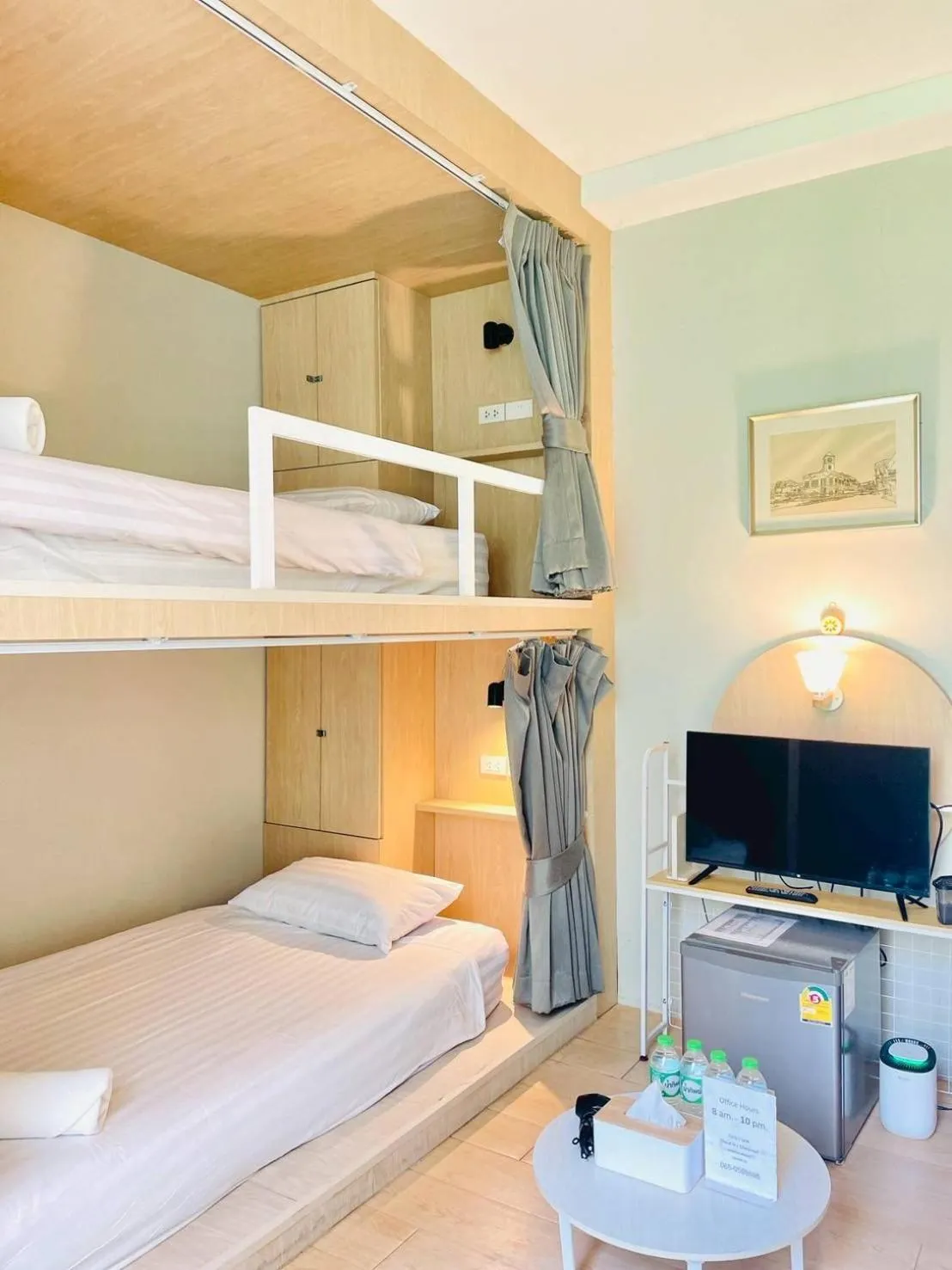 Photo of the whole room, Bed in THE BELONG BOUTIQUE HOTEL