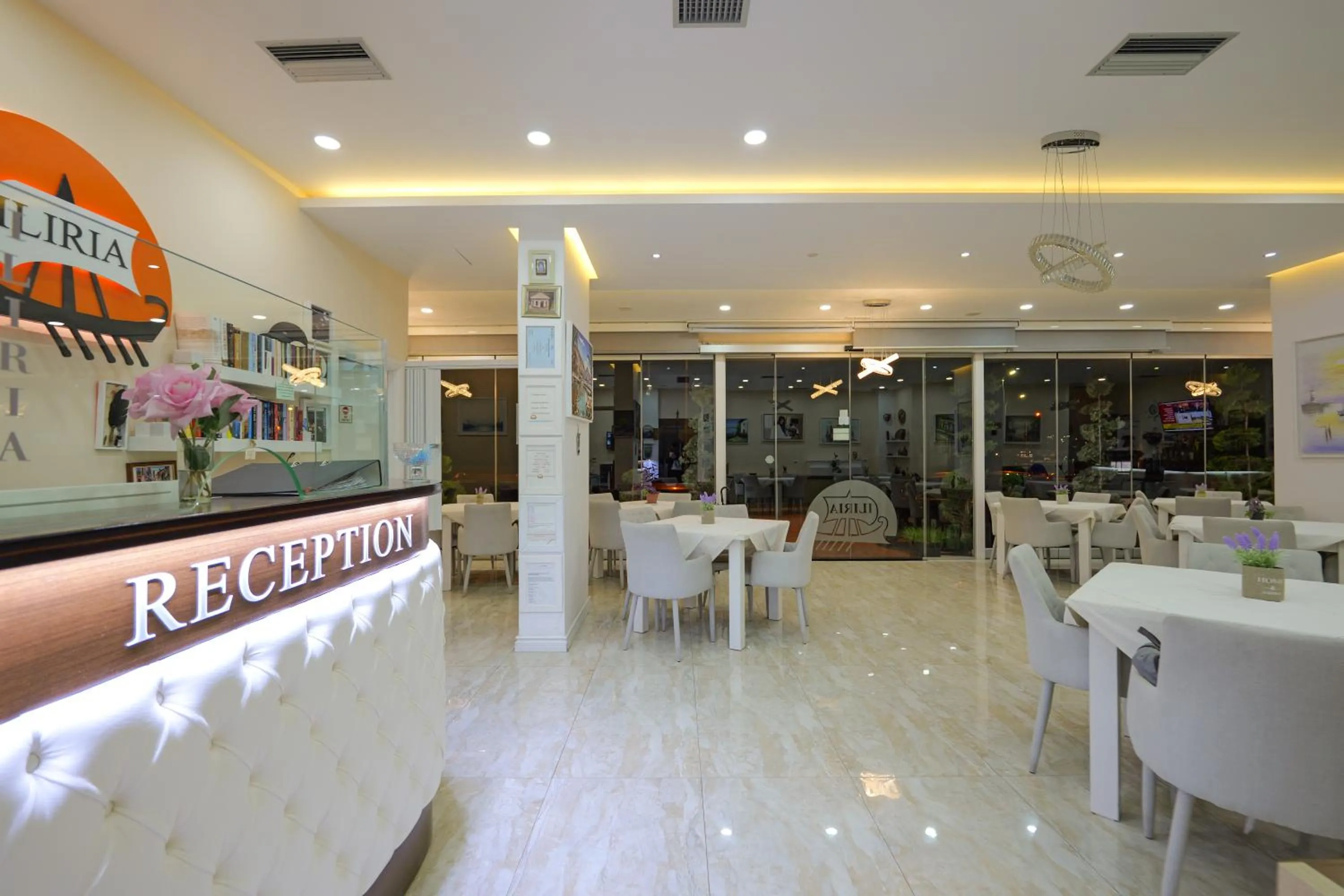 Restaurant/places to eat in Hotel Iliria