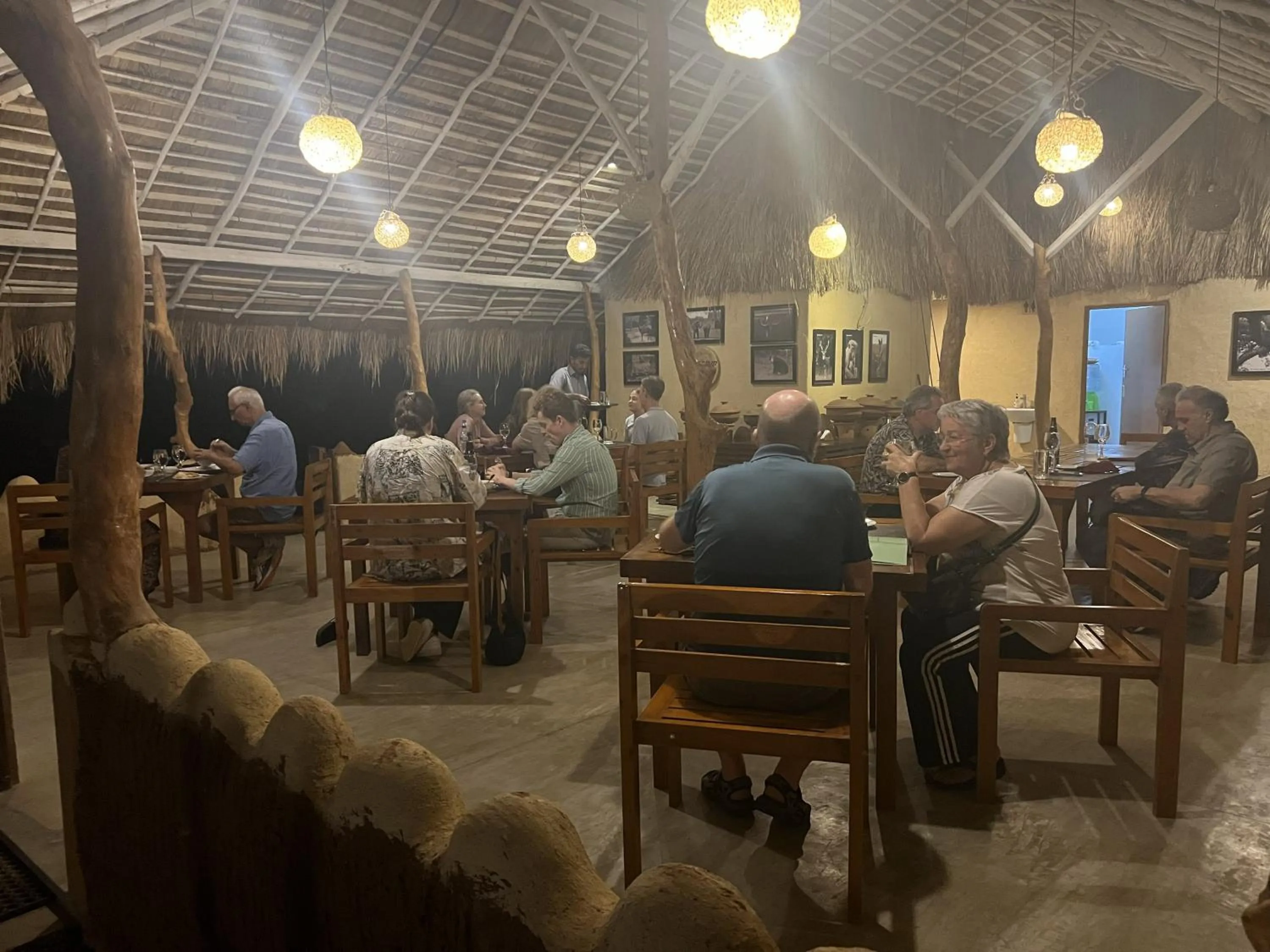 Restaurant/places to eat in Saffron Lake Yala