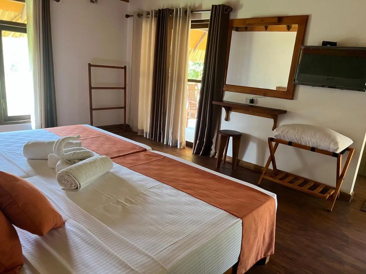 TV and multimedia, Bed in Saffron Lake Yala
