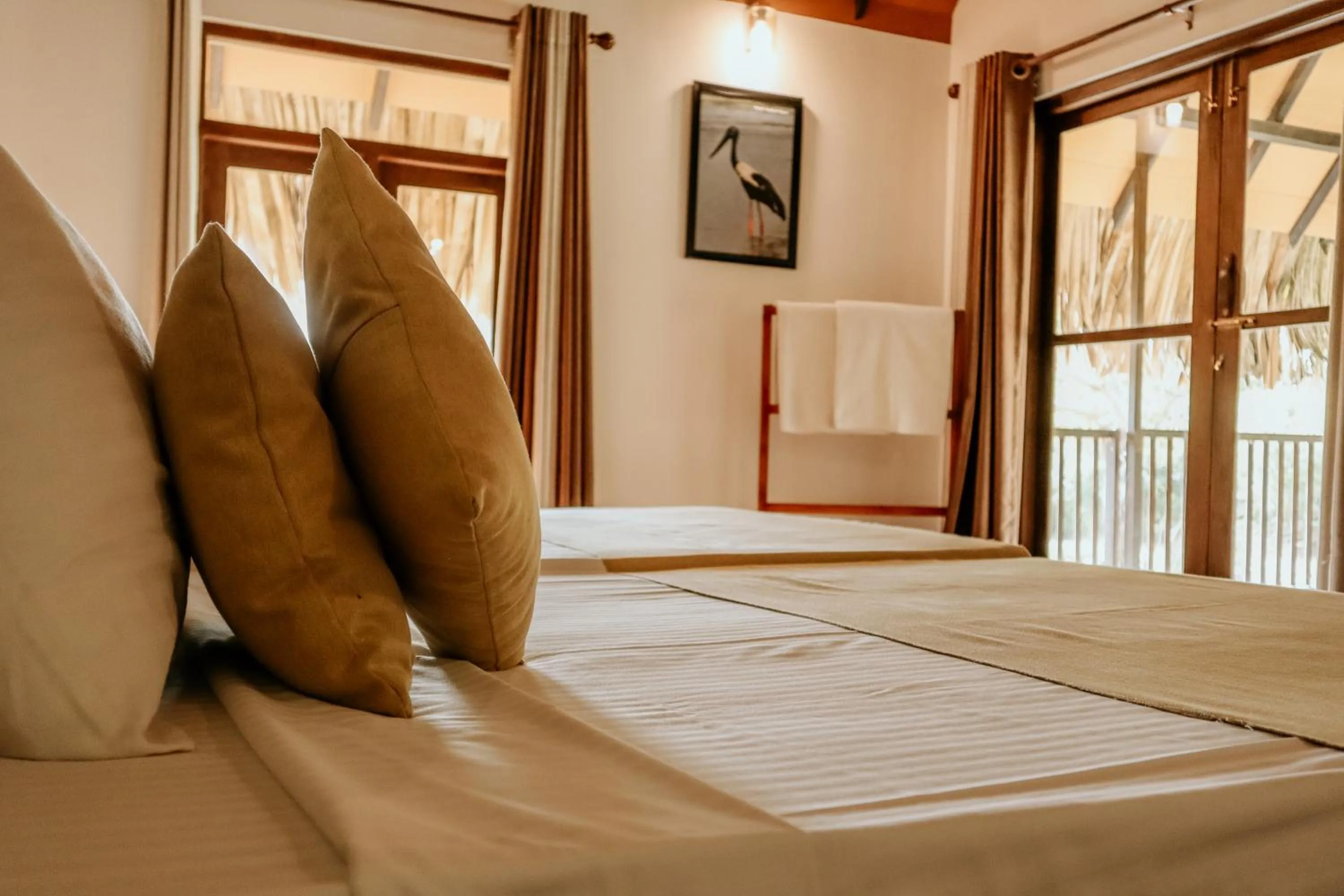 Bedroom, Bed in Saffron Lake Yala