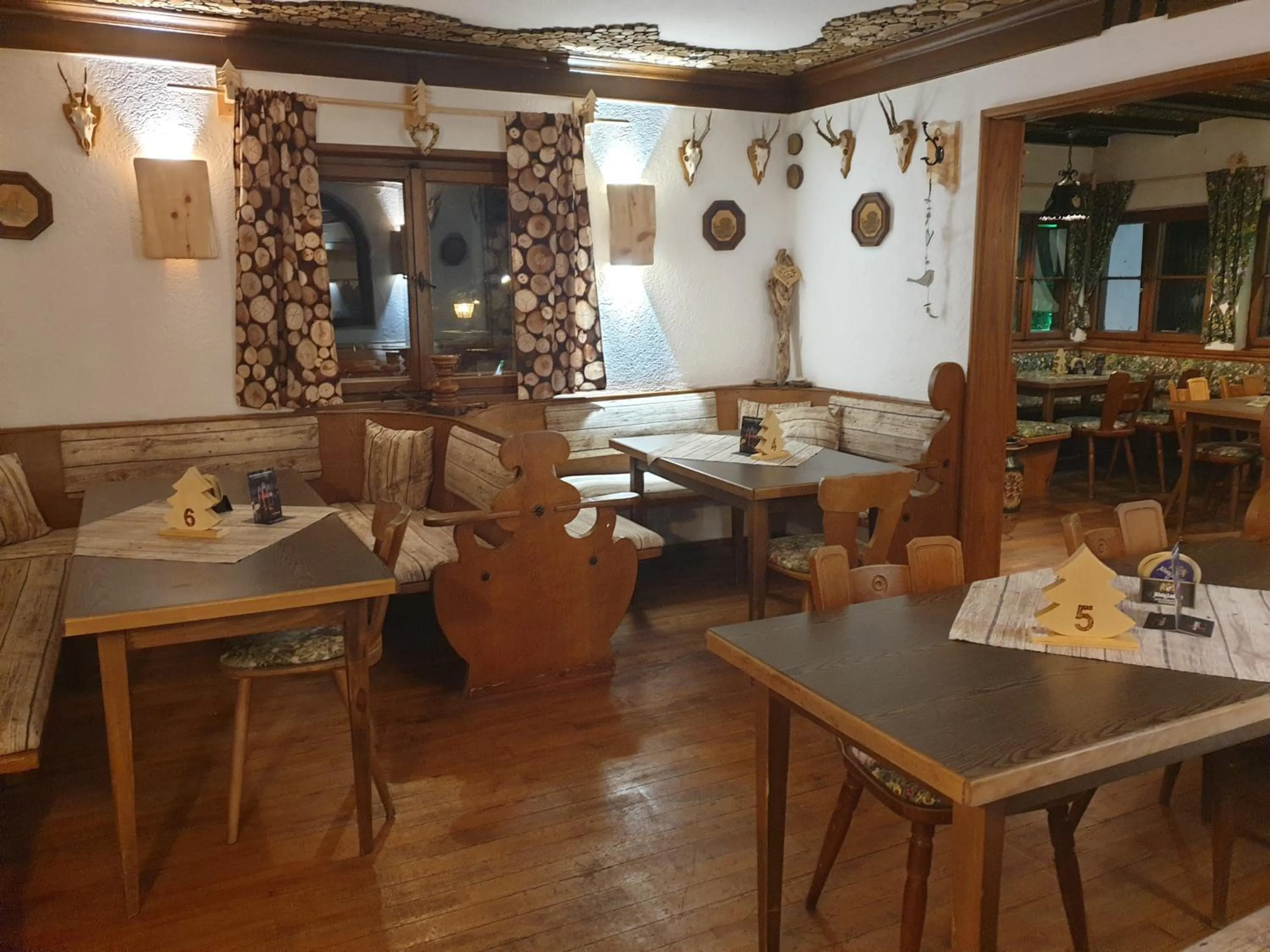 Restaurant/places to eat in Gungl Stubn