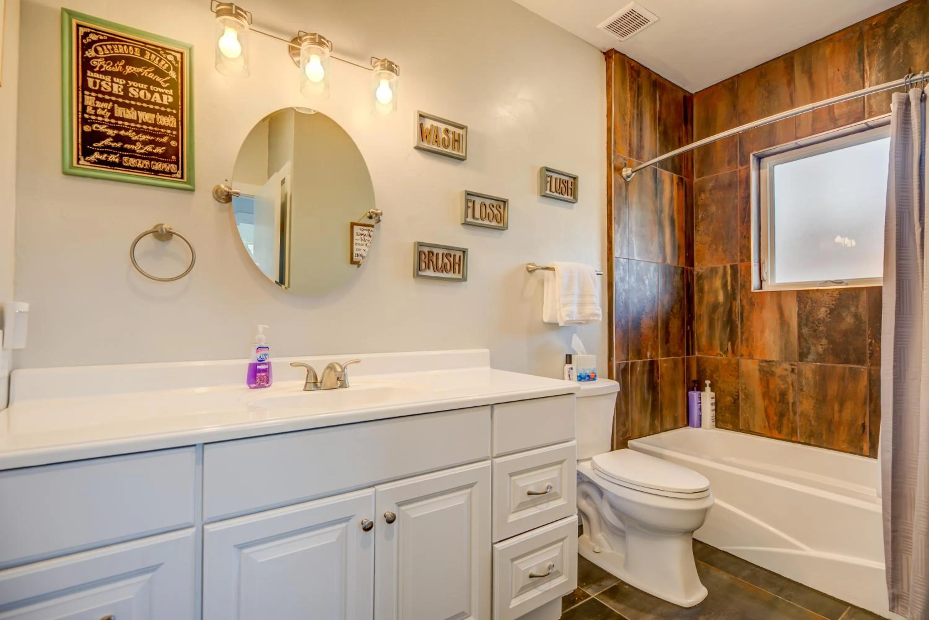 Shower in Castle in the Sky Unit Z