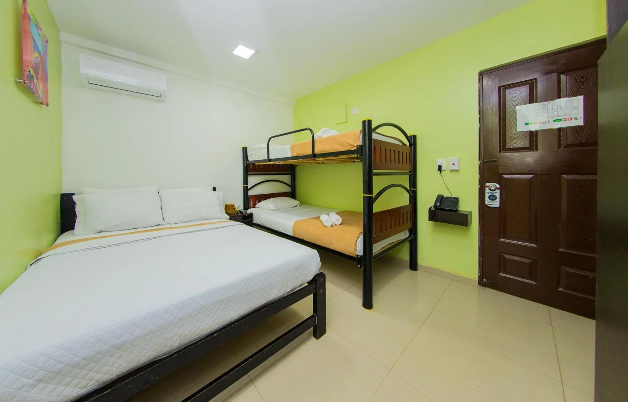 bunk bed, Bed in Hotel Marina Suites By GEH Suites