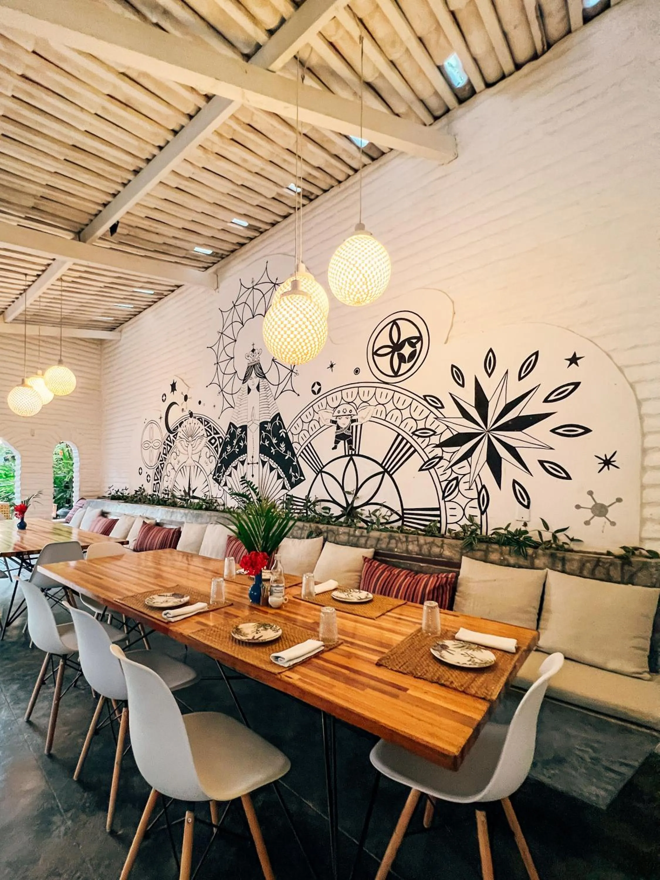 Restaurant/places to eat in Casa na Lagoa