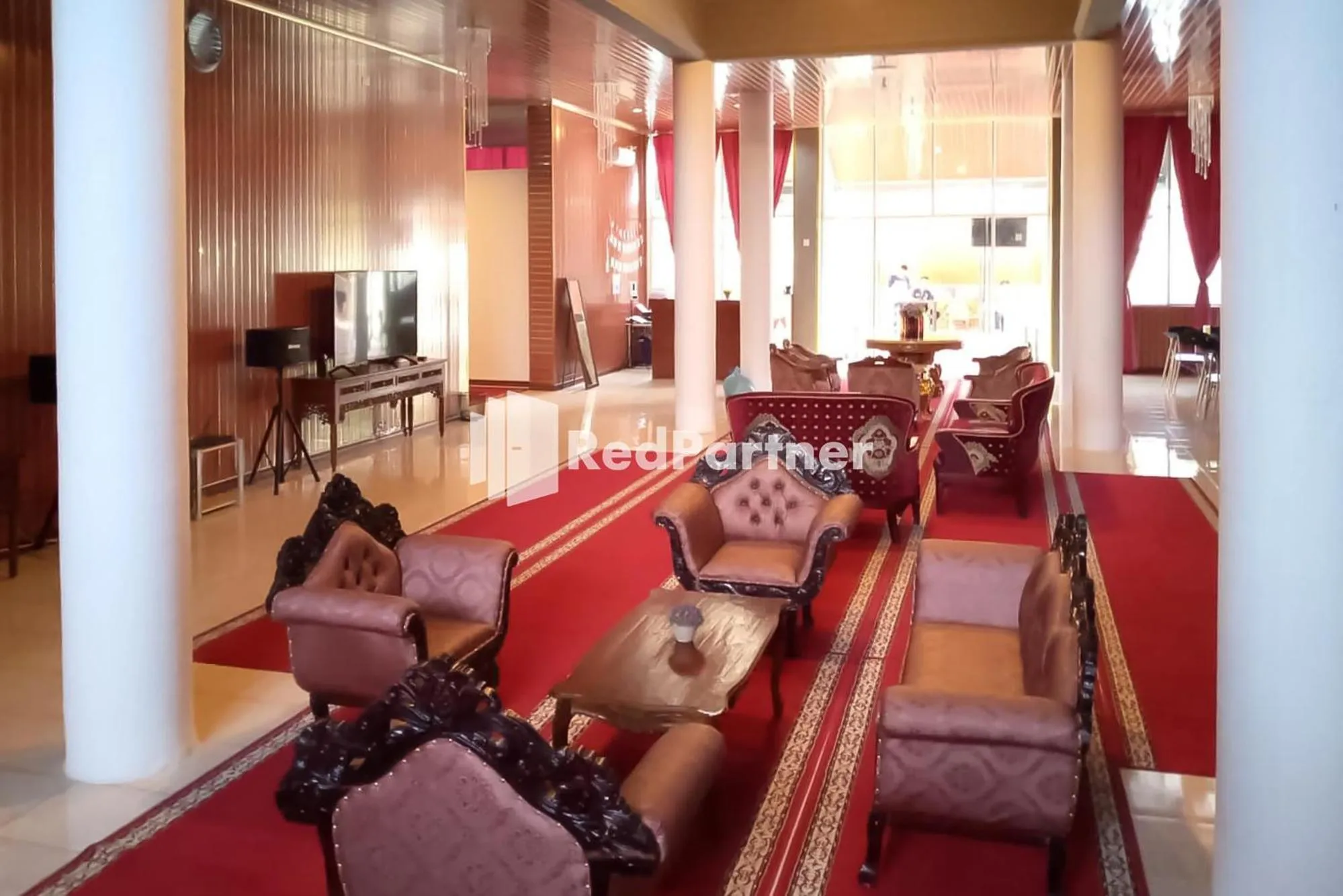 Lobby or reception in Pasifik Hotel Sabang Mitra RedDoorz