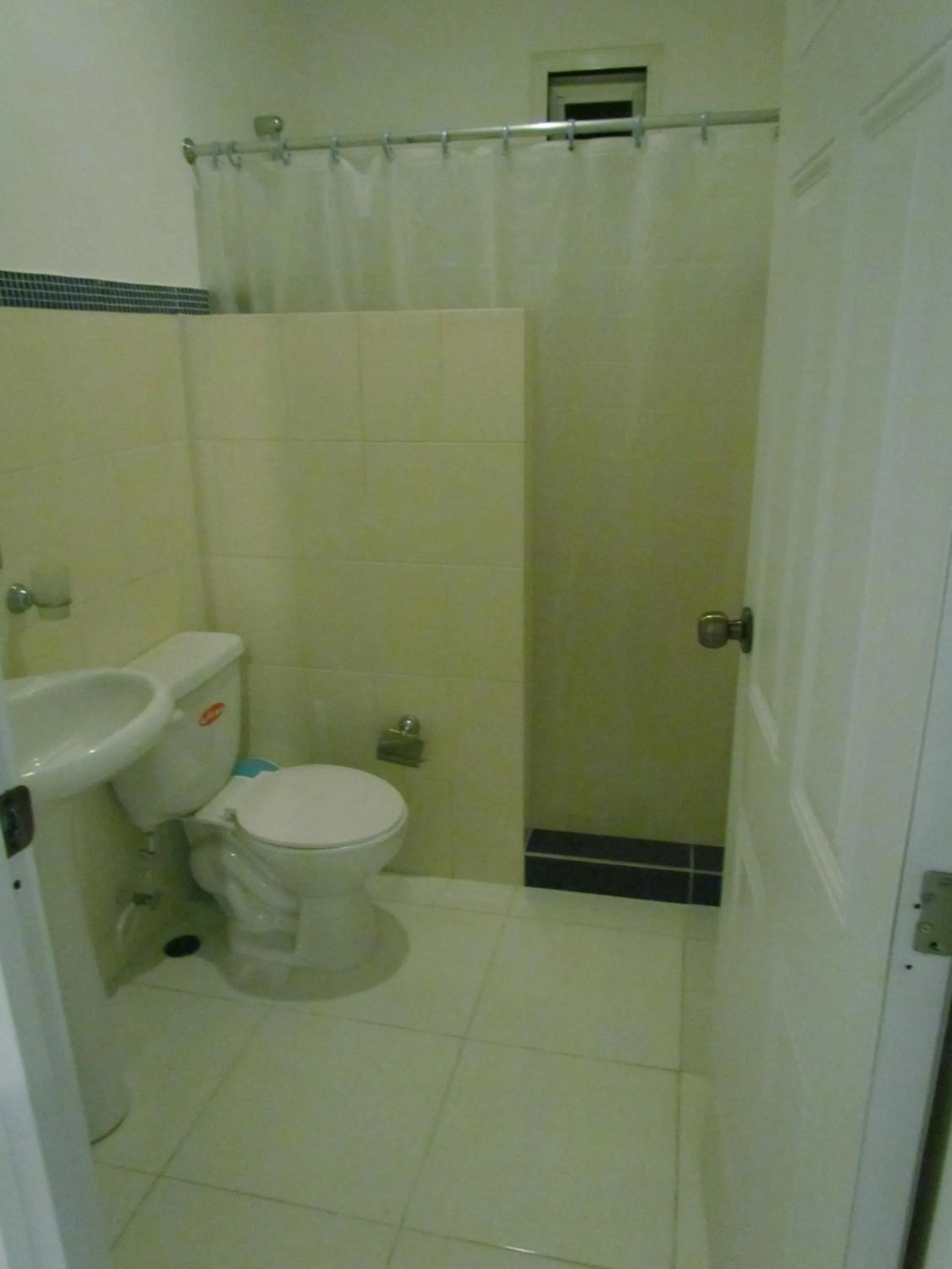 Bathroom in Plaza Coral Hotel