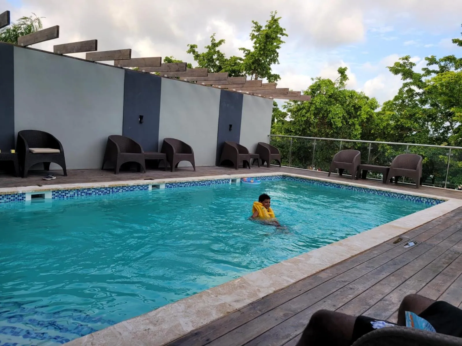 Swimming pool in Plaza Coral Hotel