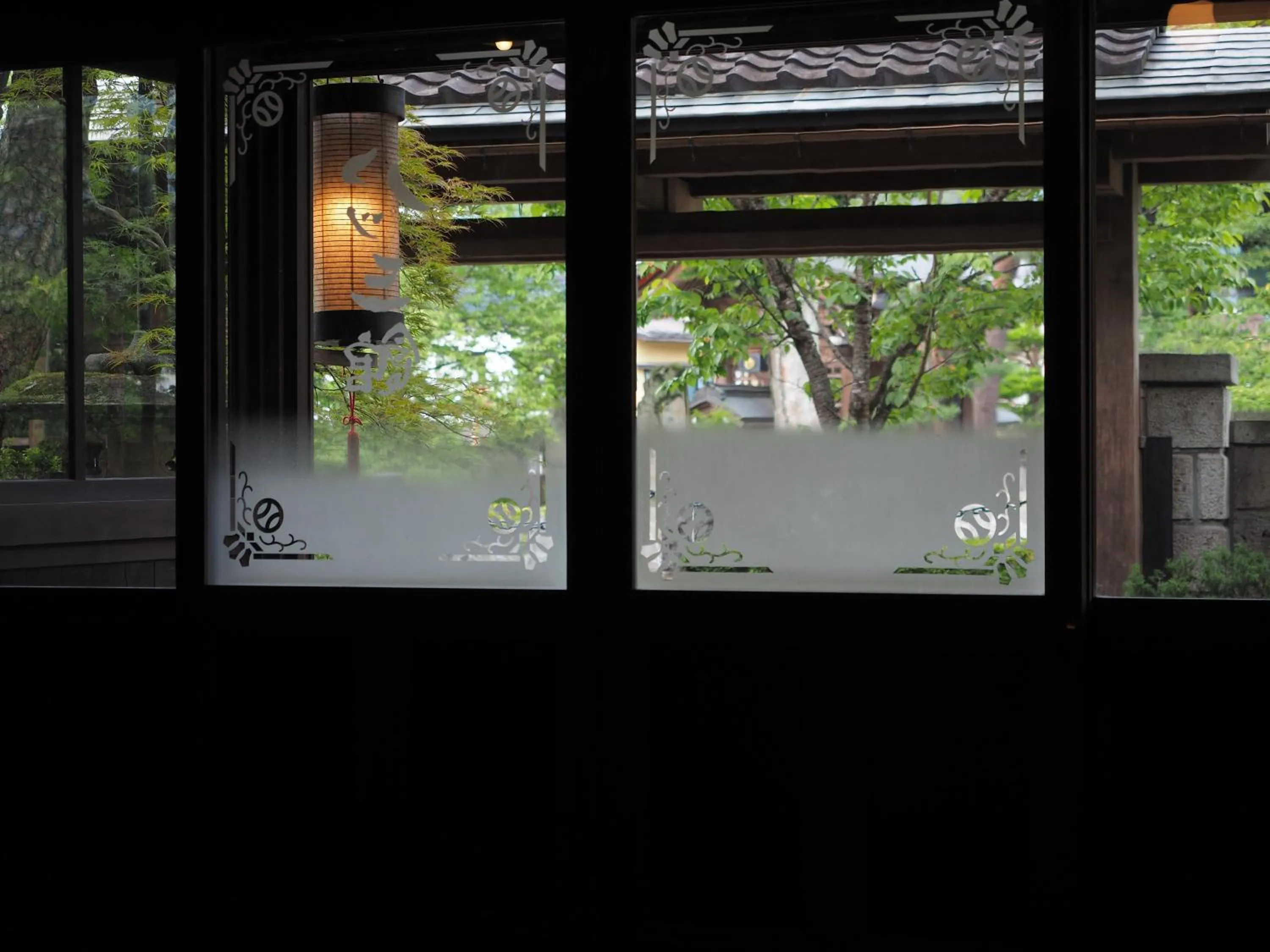 Area and facilities in Yatsusankan Over 6 years old