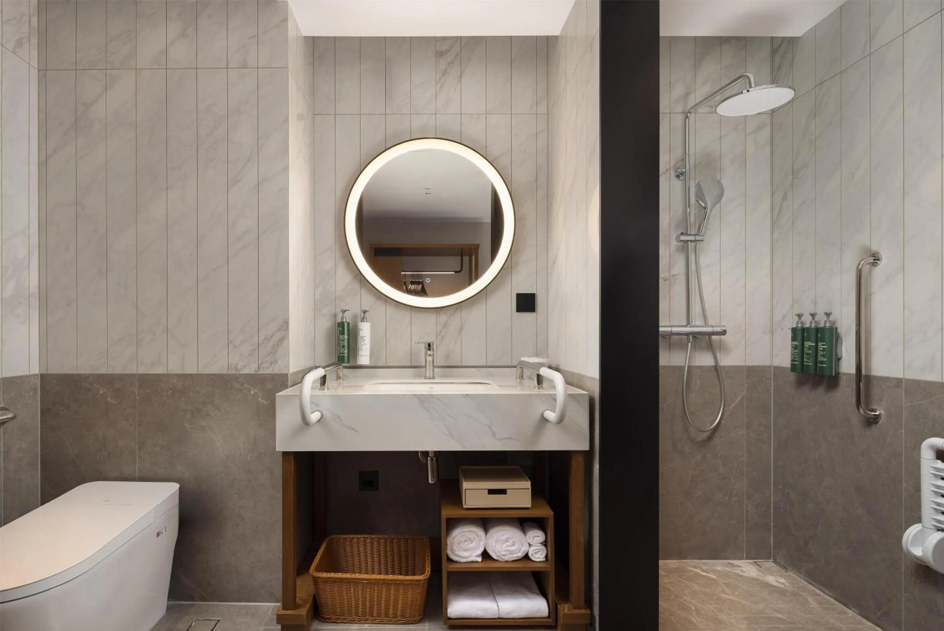 Bathroom in Hilton Garden Inn Chengdu Jinniu Yipintianxia