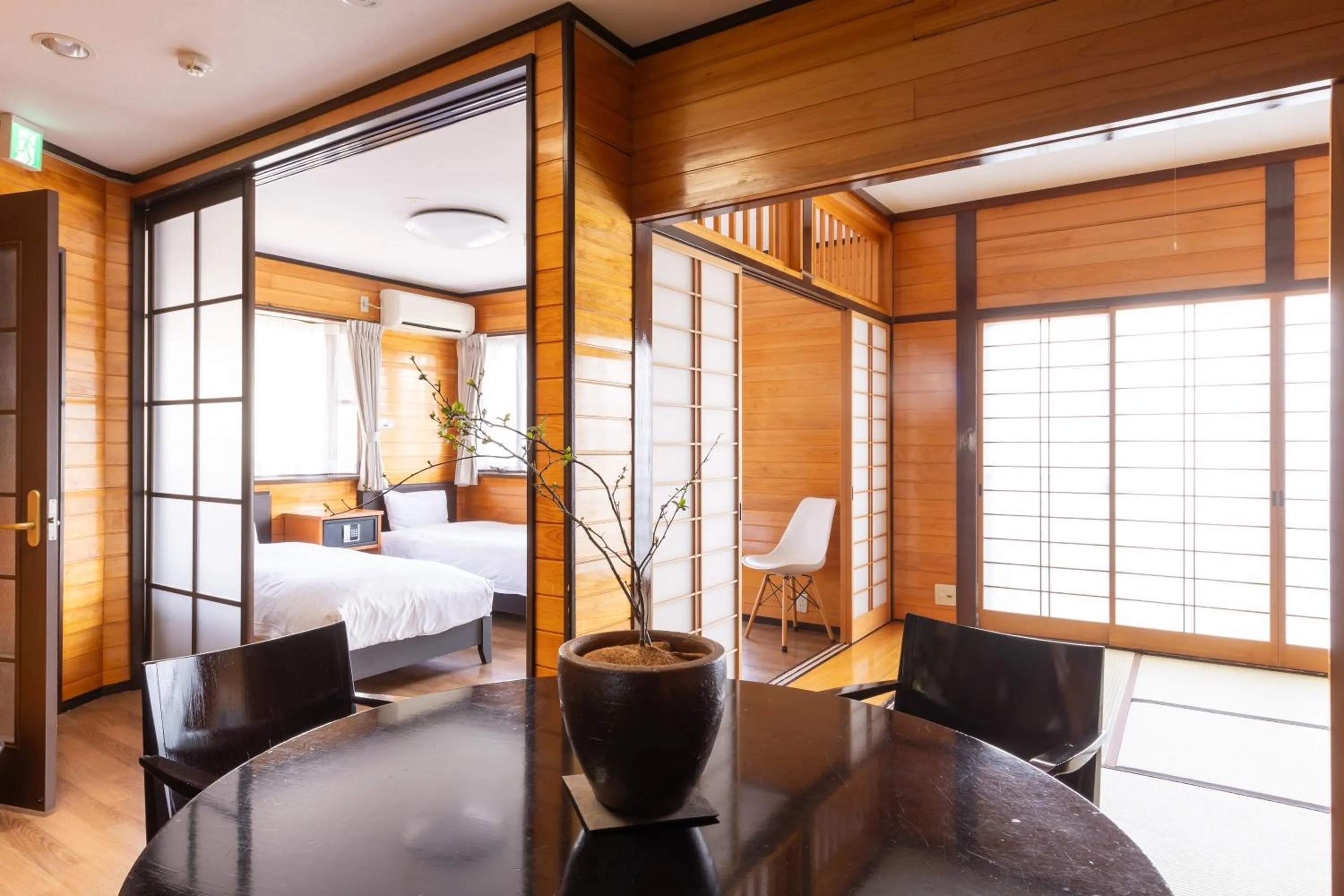 Bedroom, Bed in Kawaguchiko Country Cottage Ban