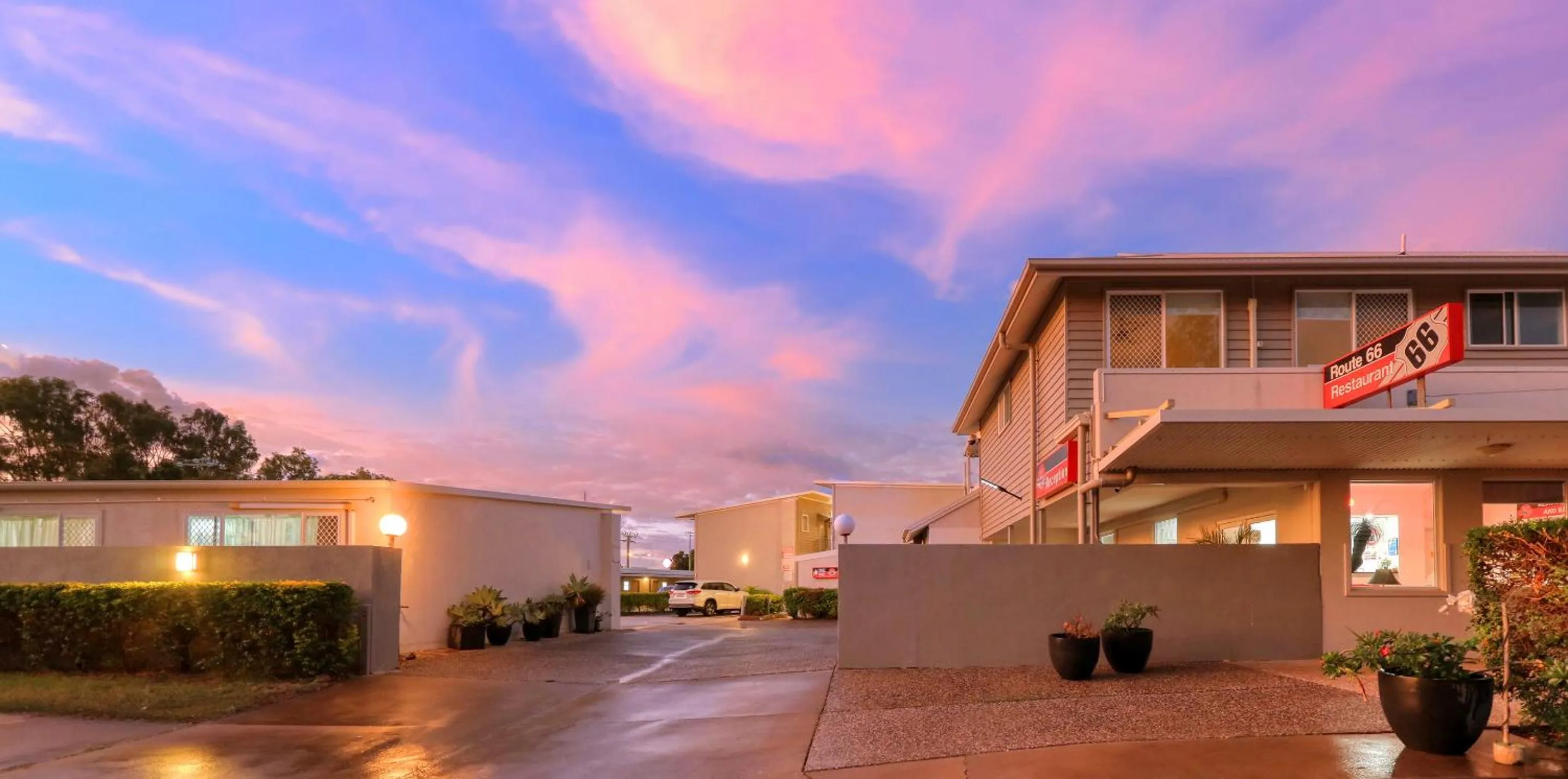 Property building in Route 66 Motor Inn