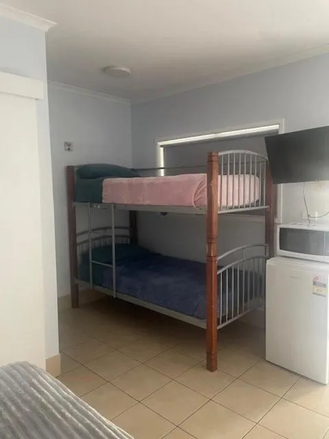 Bed in Cooktown Motel