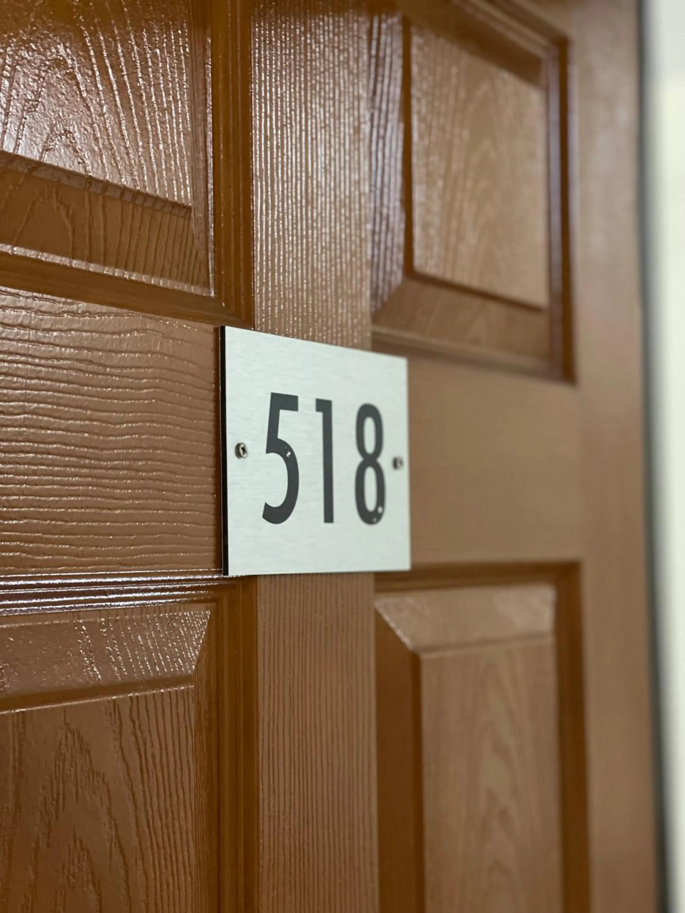 Text overlay in airobedz MANILA - A Value Hotel