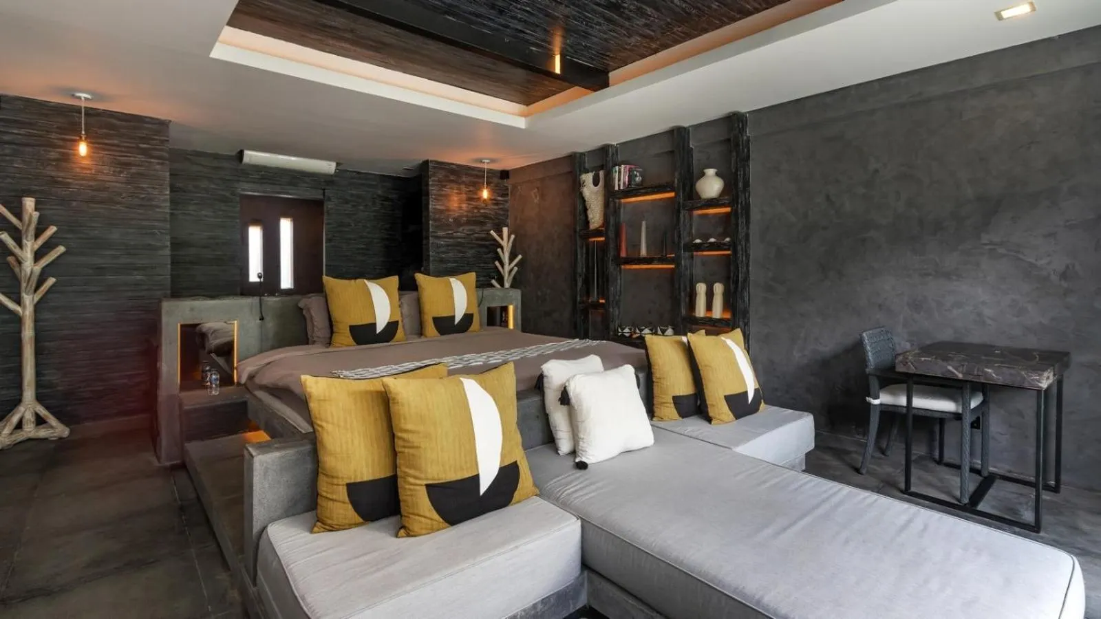 Decorative detail, Bed in Casa Mateo Villa