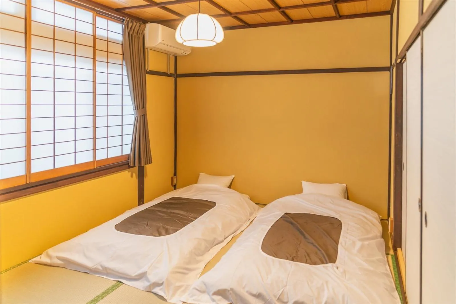 Photo of the whole room, Bed in Guest House Hitsujian
