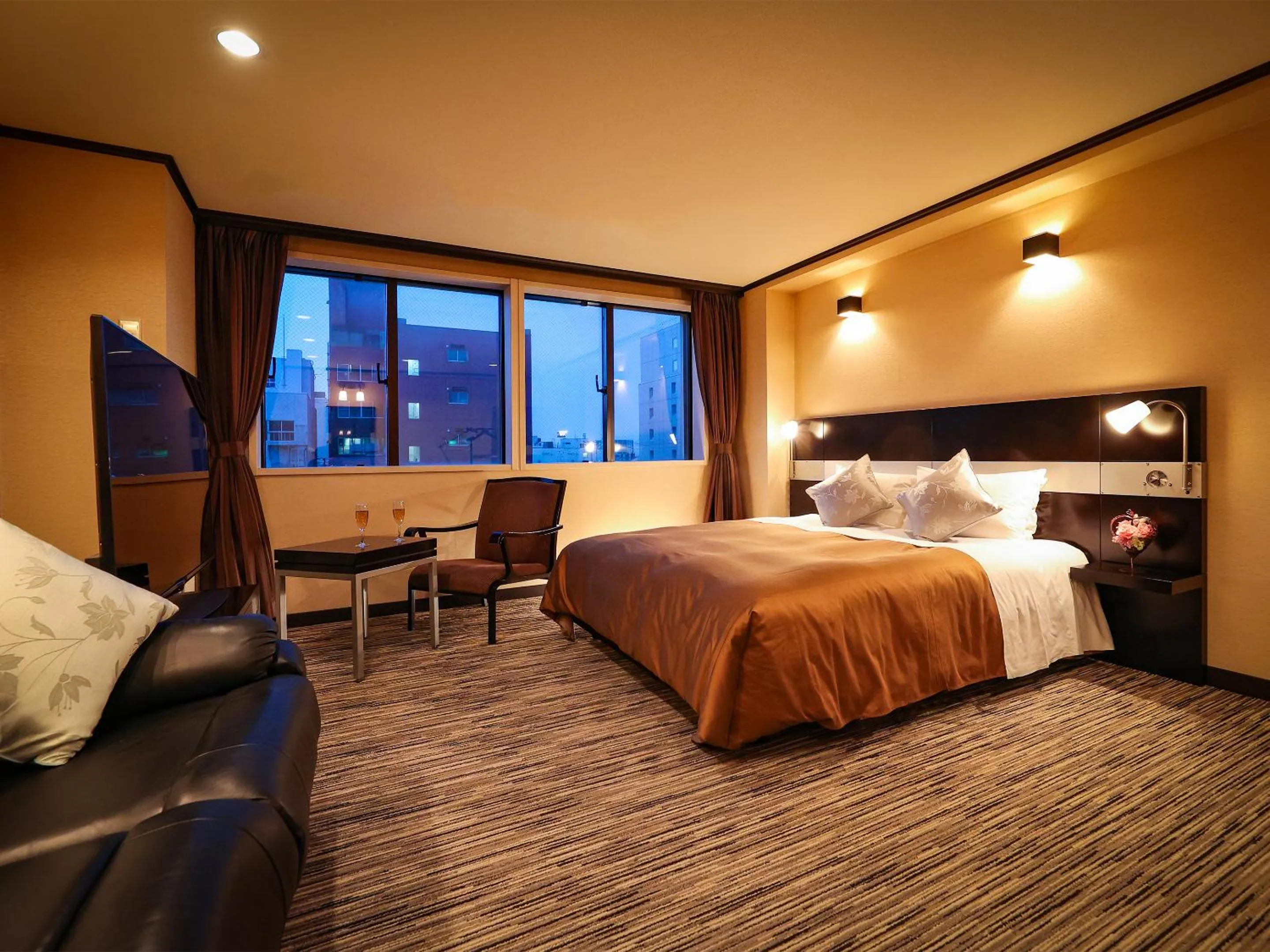 Photo of the whole room, Bed in Fukui Hotel