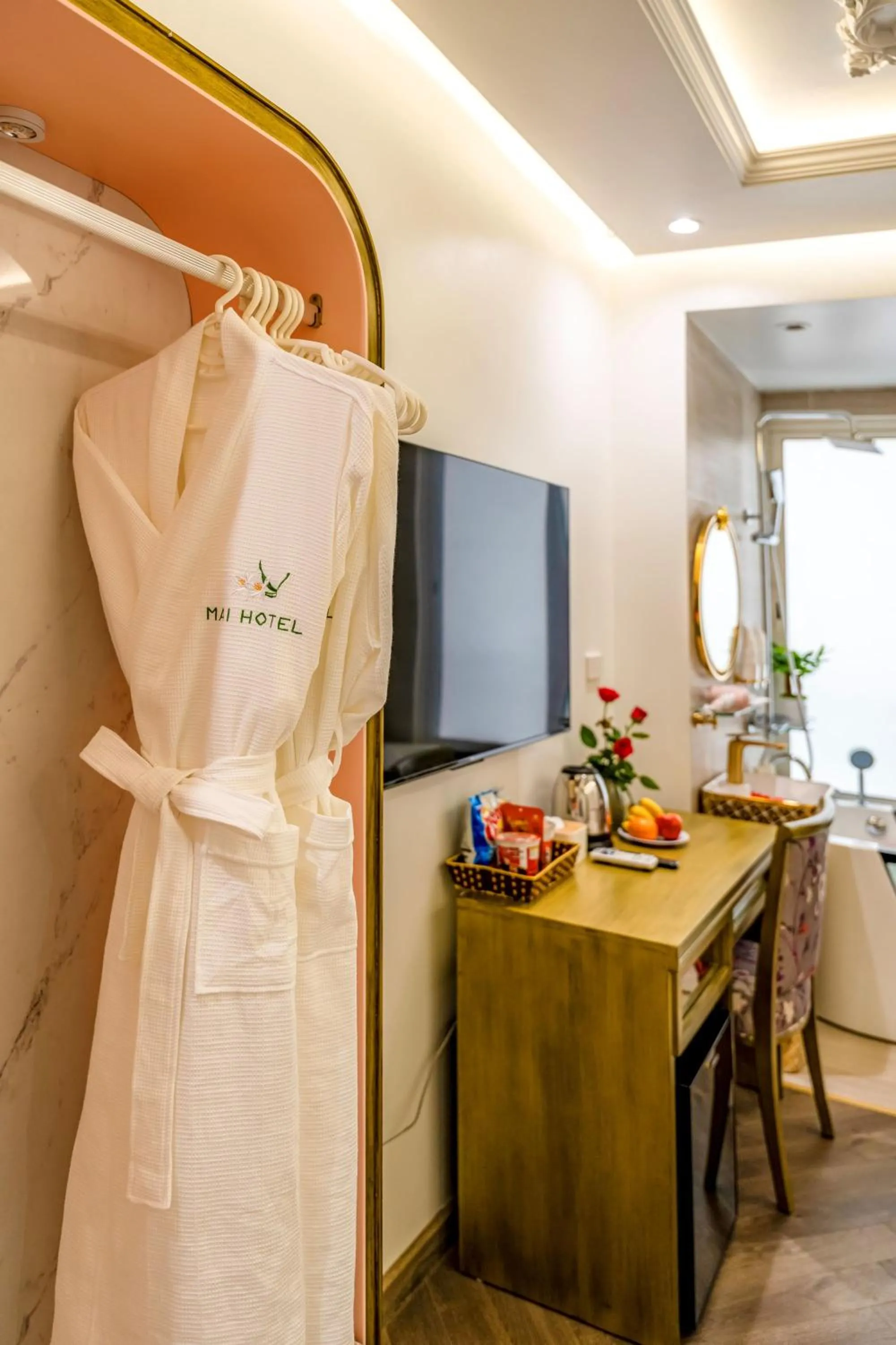 TV and multimedia in Mai Hotel