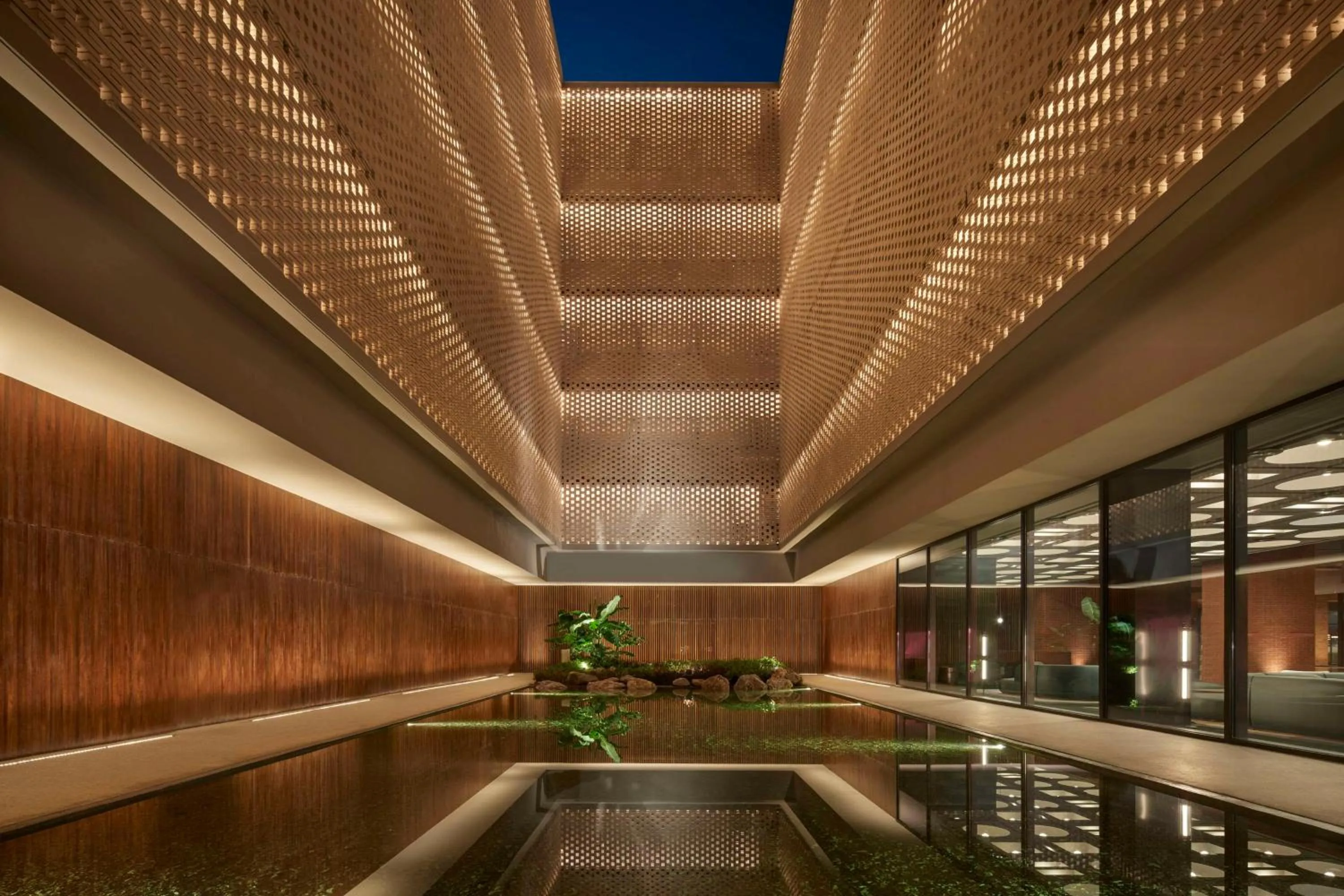 Swimming pool in TAOXICHUAN Hotel